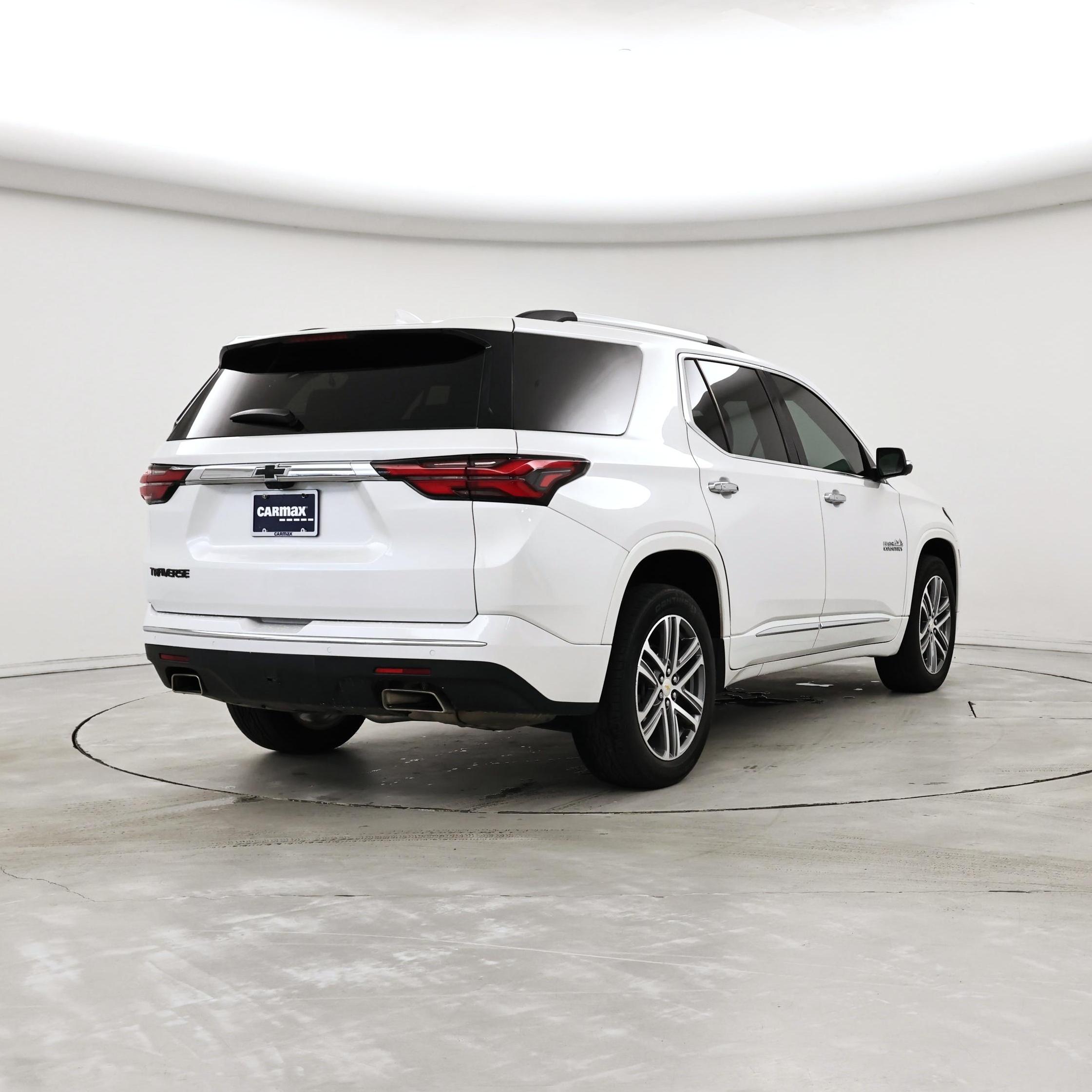 Thumbnail: 2022 Chevrolet Traverse - 8