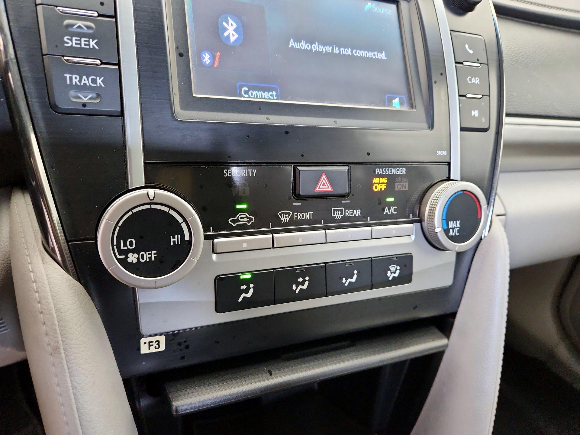 Thumbnail: 2014 Toyota Camry - 15