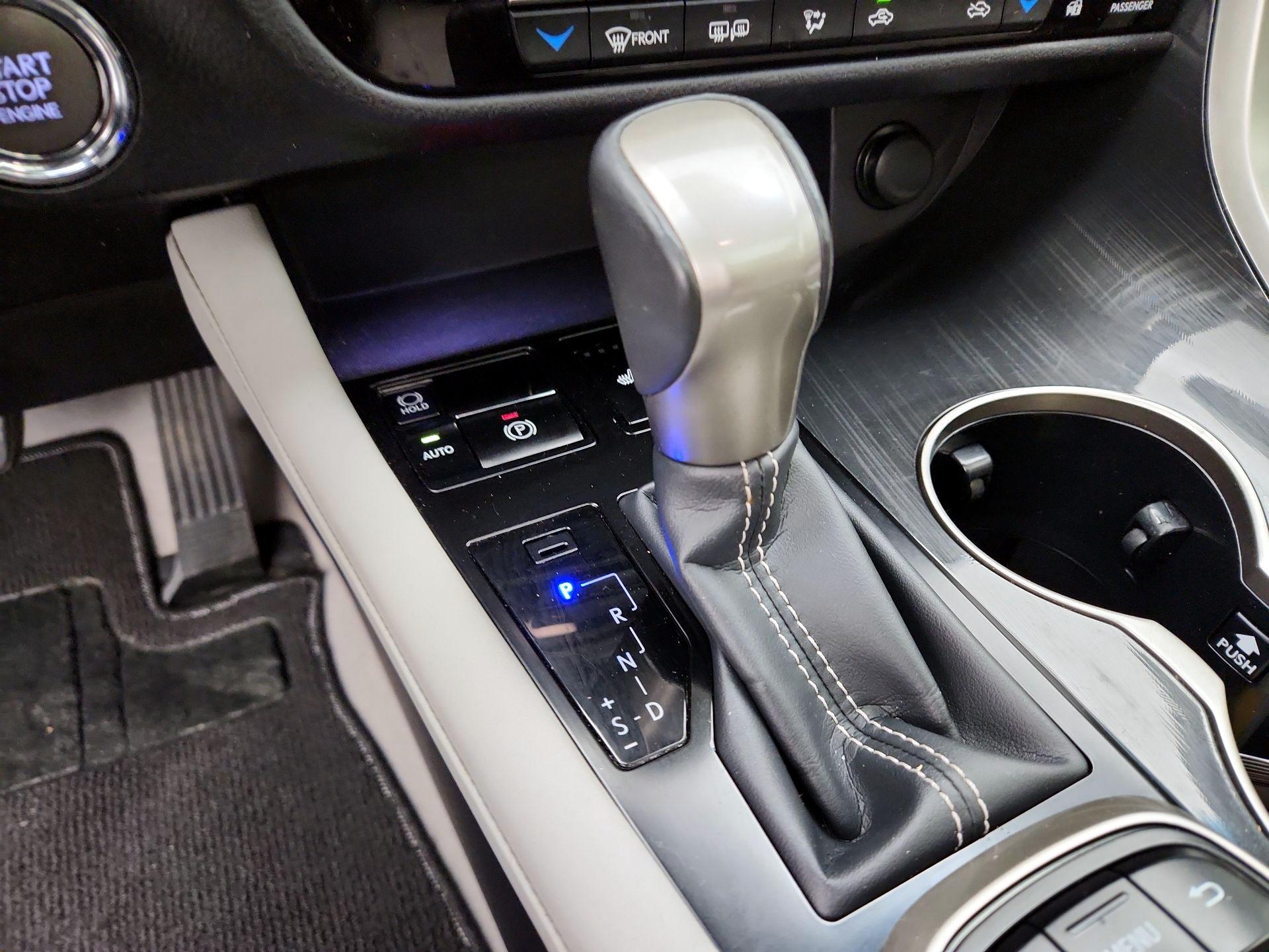 Thumbnail: 2019 Lexus RX - 17