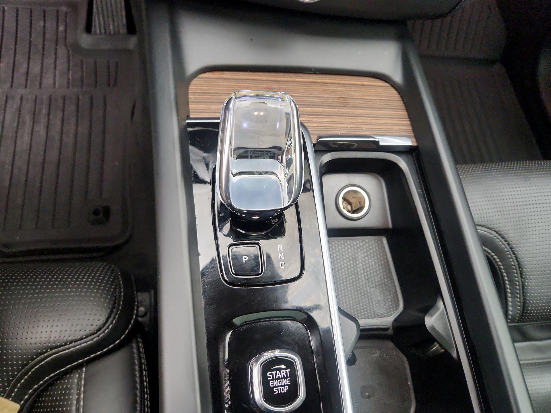 Thumbnail: 2023 Volvo XC60 - 18