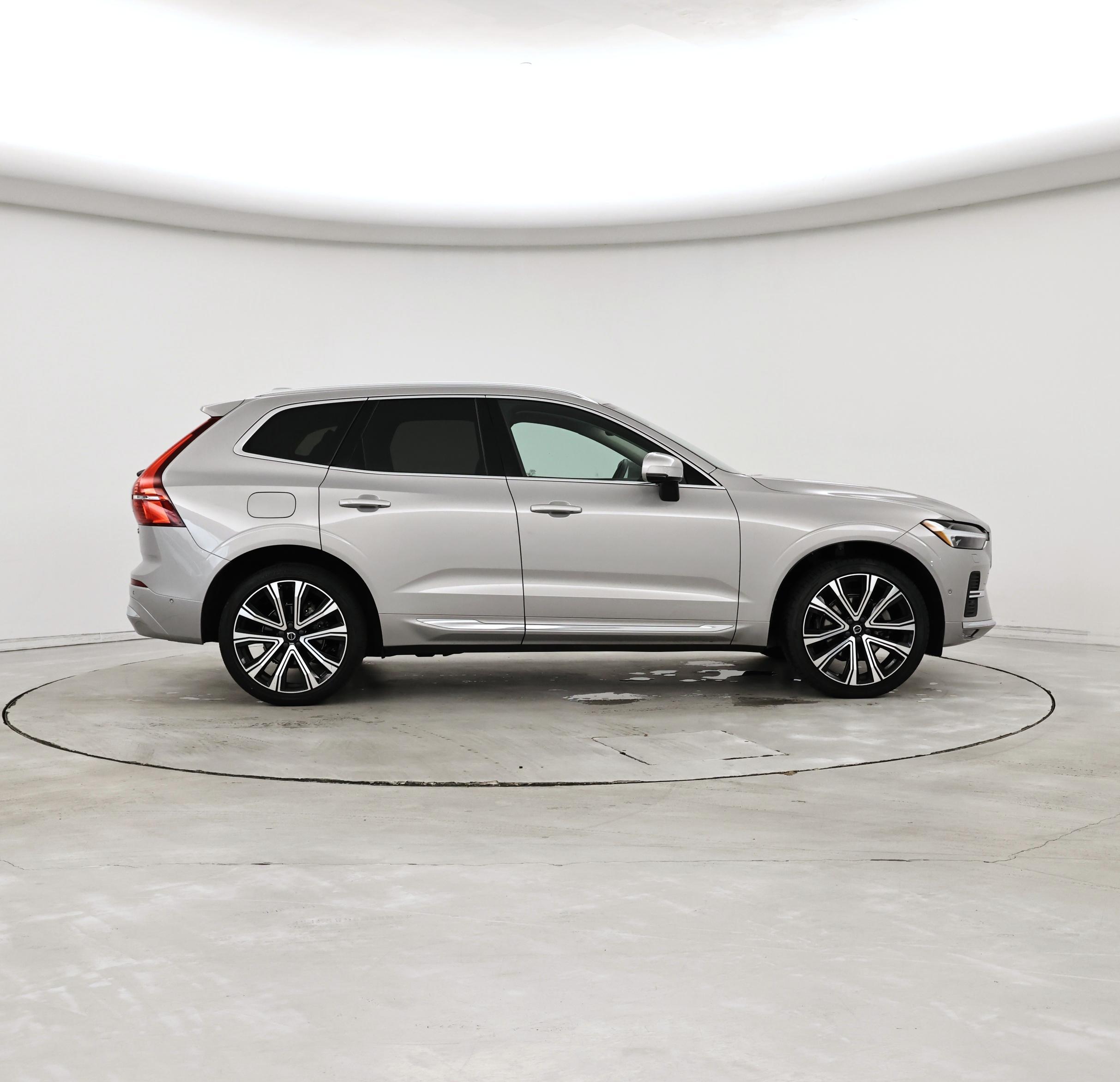 Thumbnail: 2023 Volvo XC60 - 7
