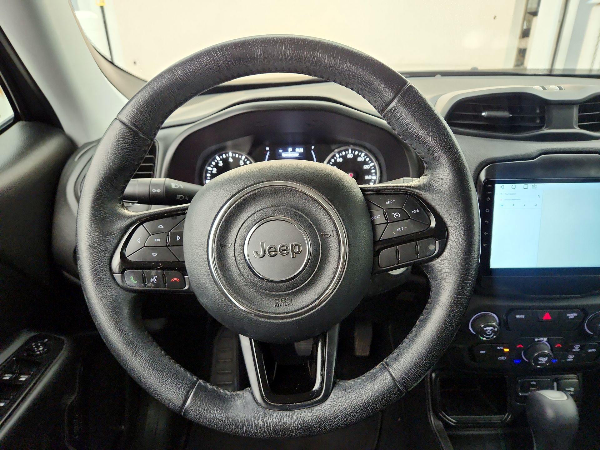 Thumbnail: 2018 Jeep Renegade - 10