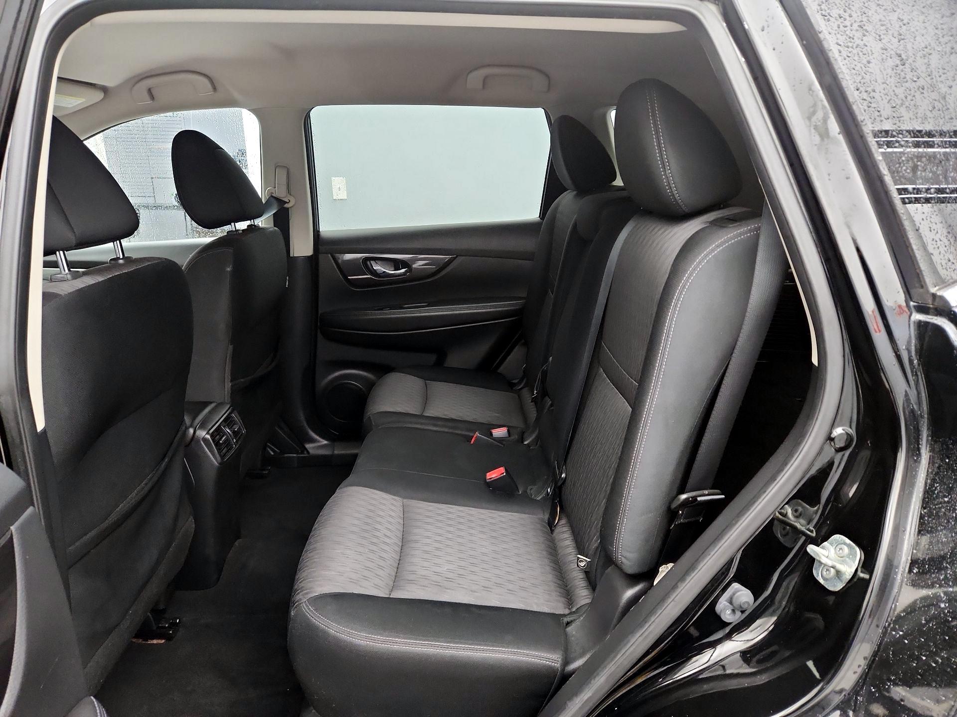 Thumbnail: 2018 Nissan Rogue - 19