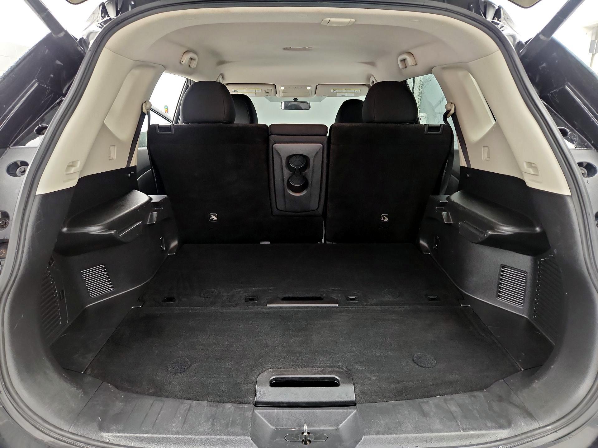 Thumbnail: 2018 Nissan Rogue - 20