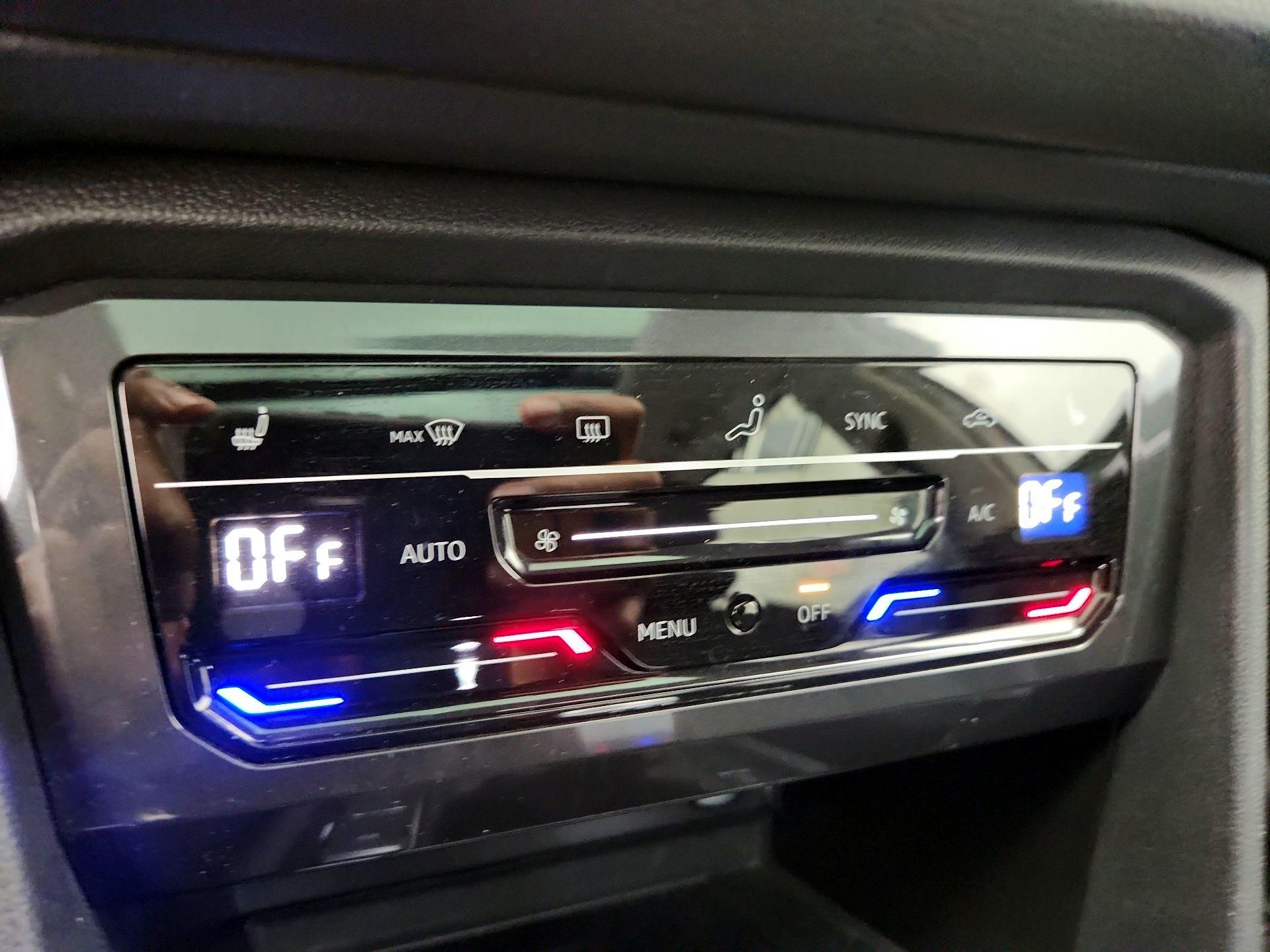 Thumbnail: 2022 Volkswagen Tiguan - 16