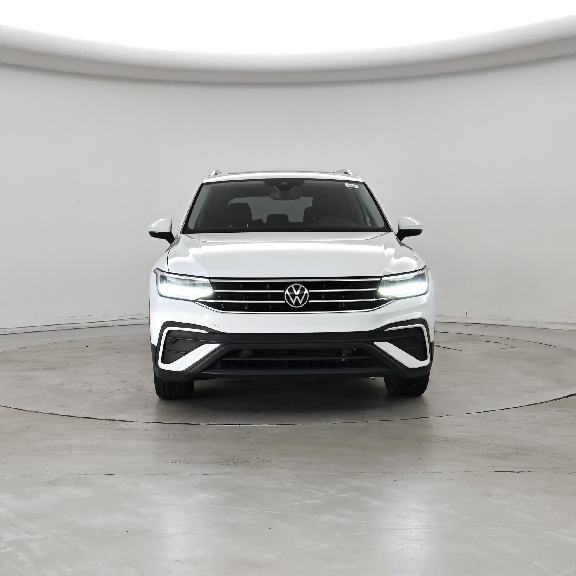 Thumbnail: 2022 Volkswagen Tiguan - 5