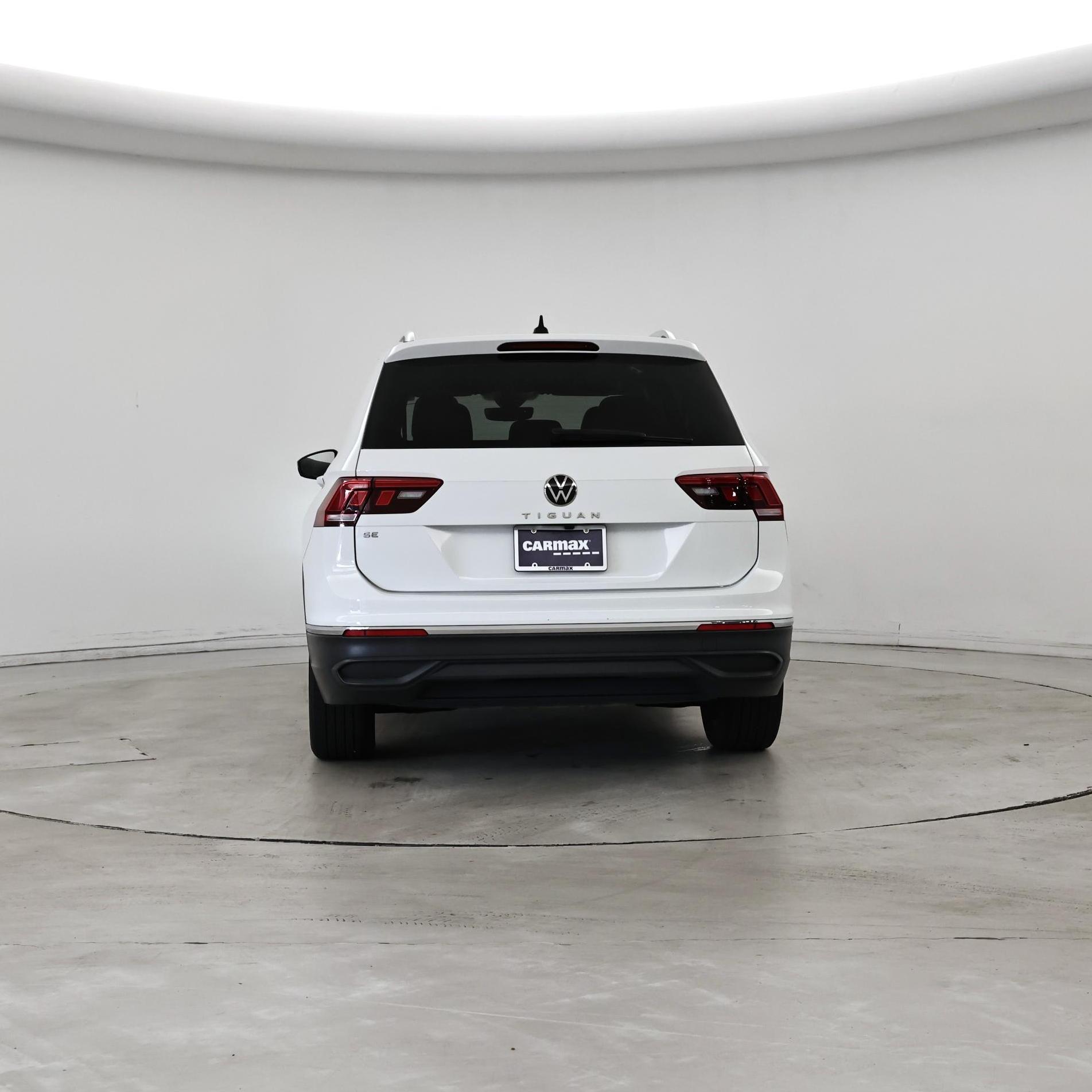 Thumbnail: 2022 Volkswagen Tiguan - 6