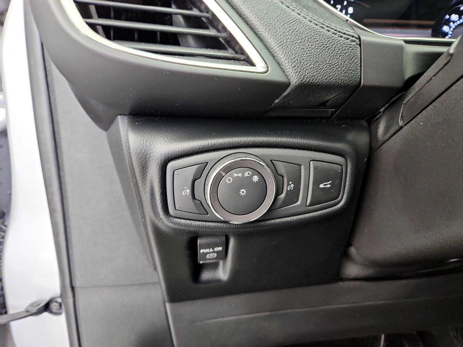Thumbnail: 2018 Lincoln MKX - 13