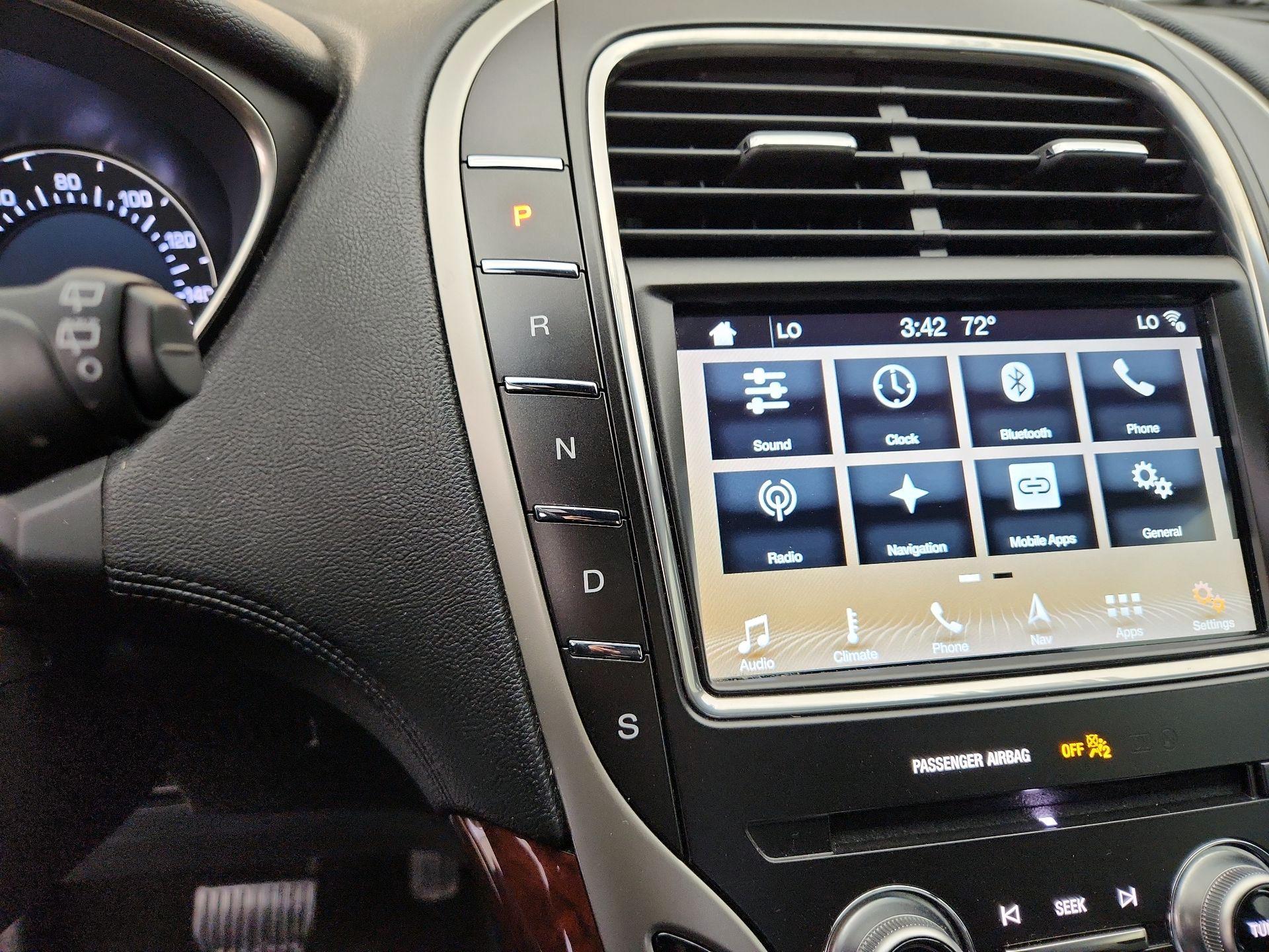 Thumbnail: 2018 Lincoln MKX - 18