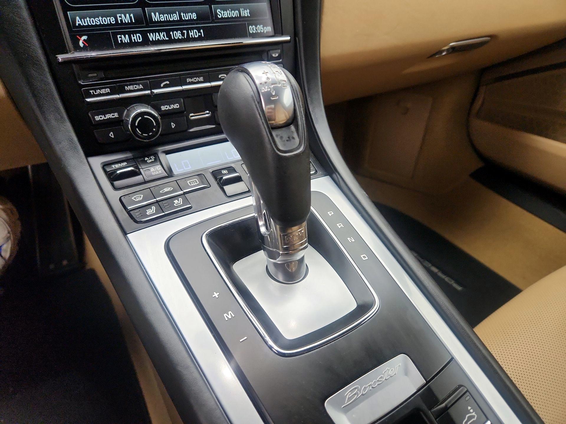 Thumbnail: 2016 Porsche Boxster - 17