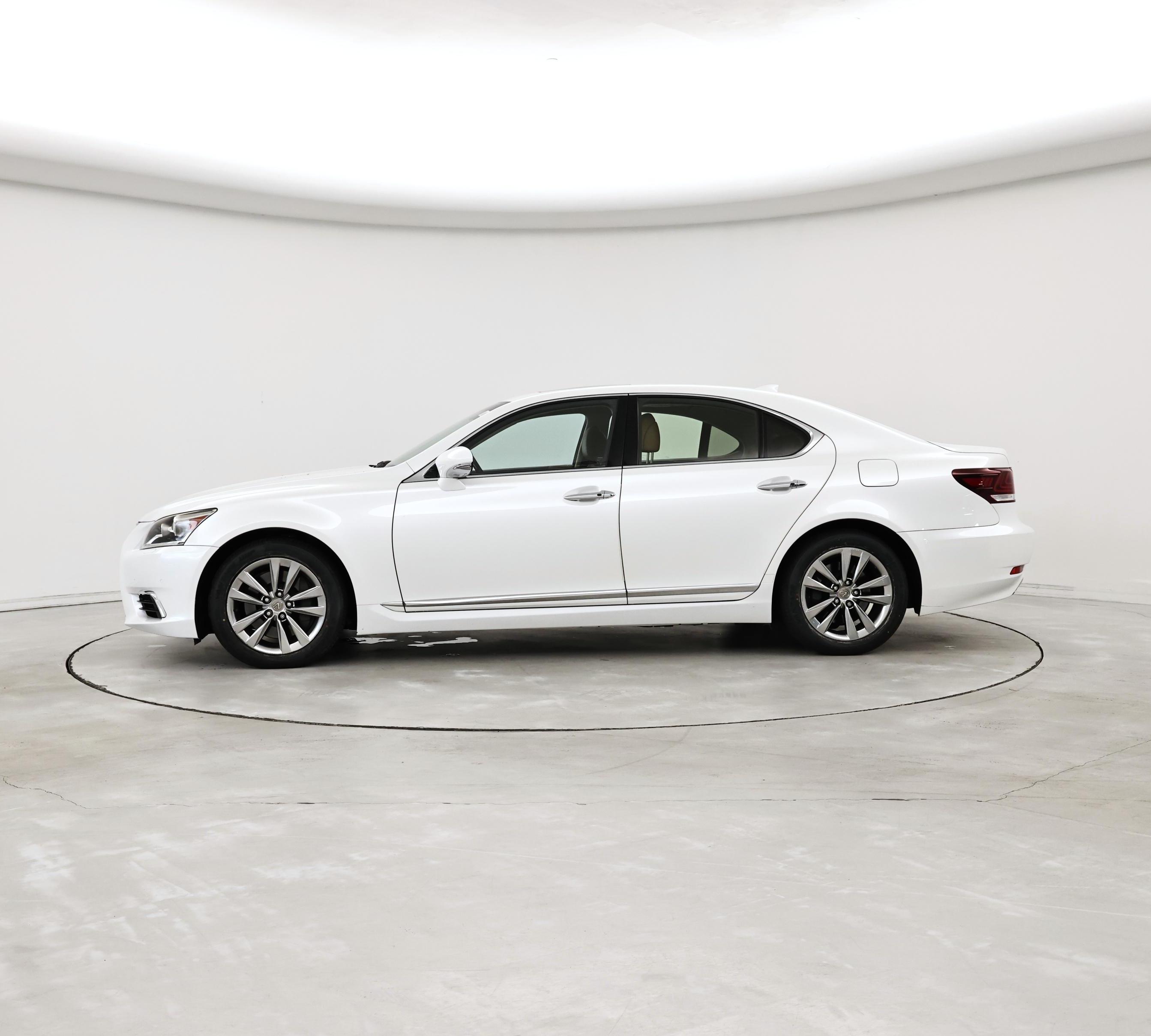 Thumbnail: 2015 Lexus LS - 3