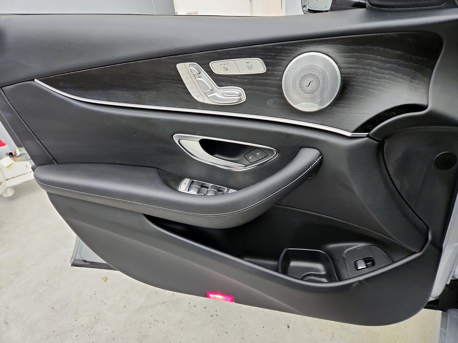 Thumbnail: 2018 Mercedes-Benz E-Class - 12