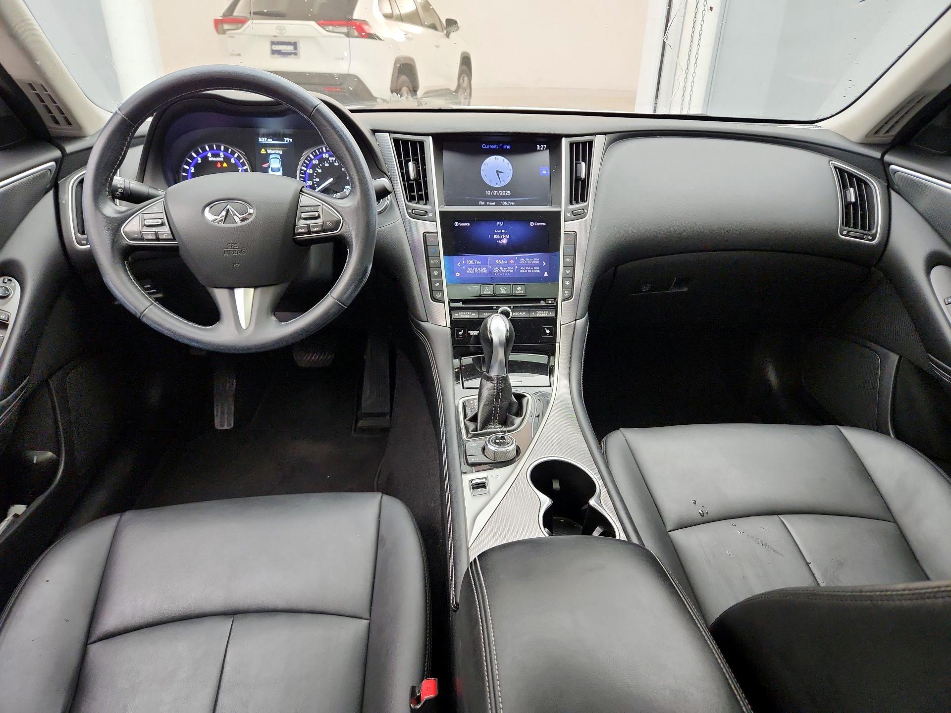 Thumbnail: 2015 INFINITI Q50 - 9