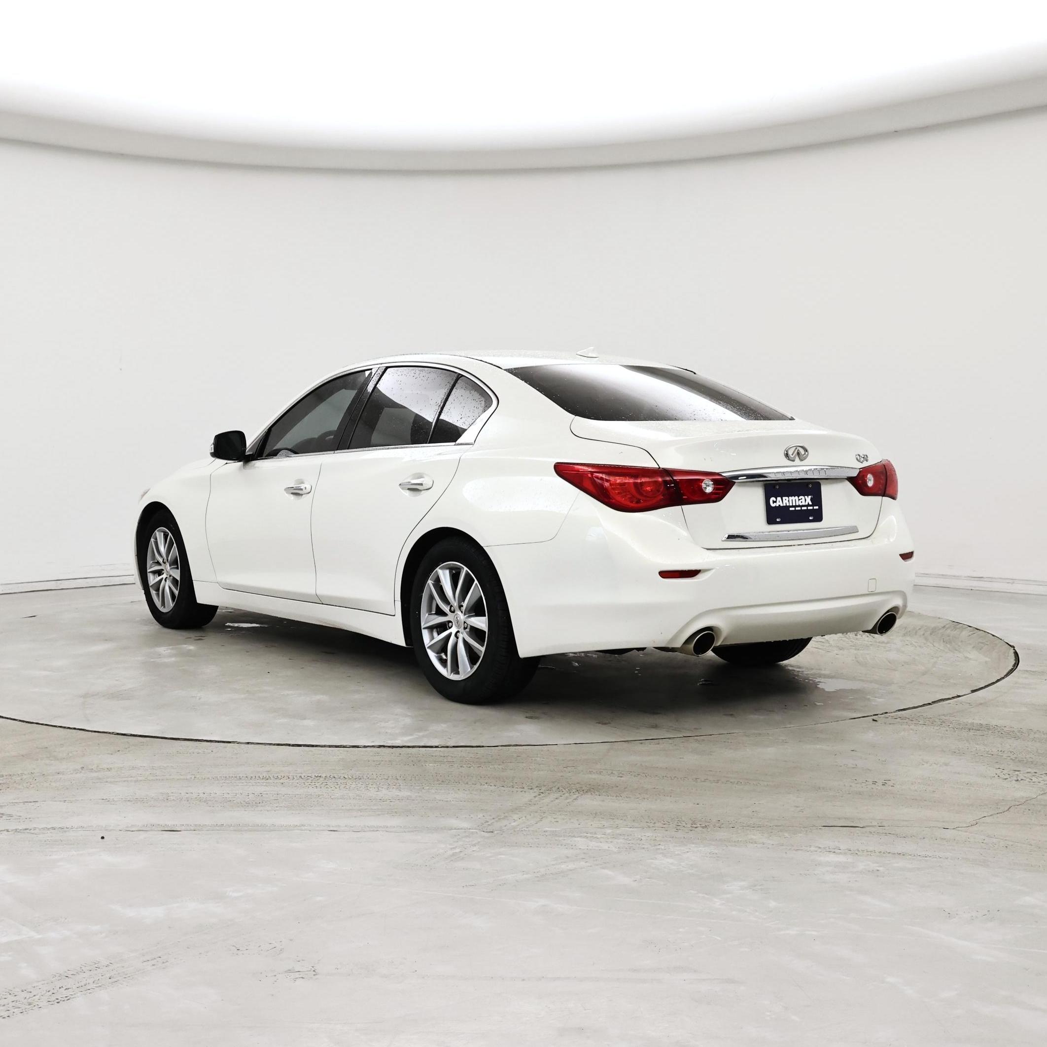 Thumbnail: 2015 INFINITI Q50 - 2