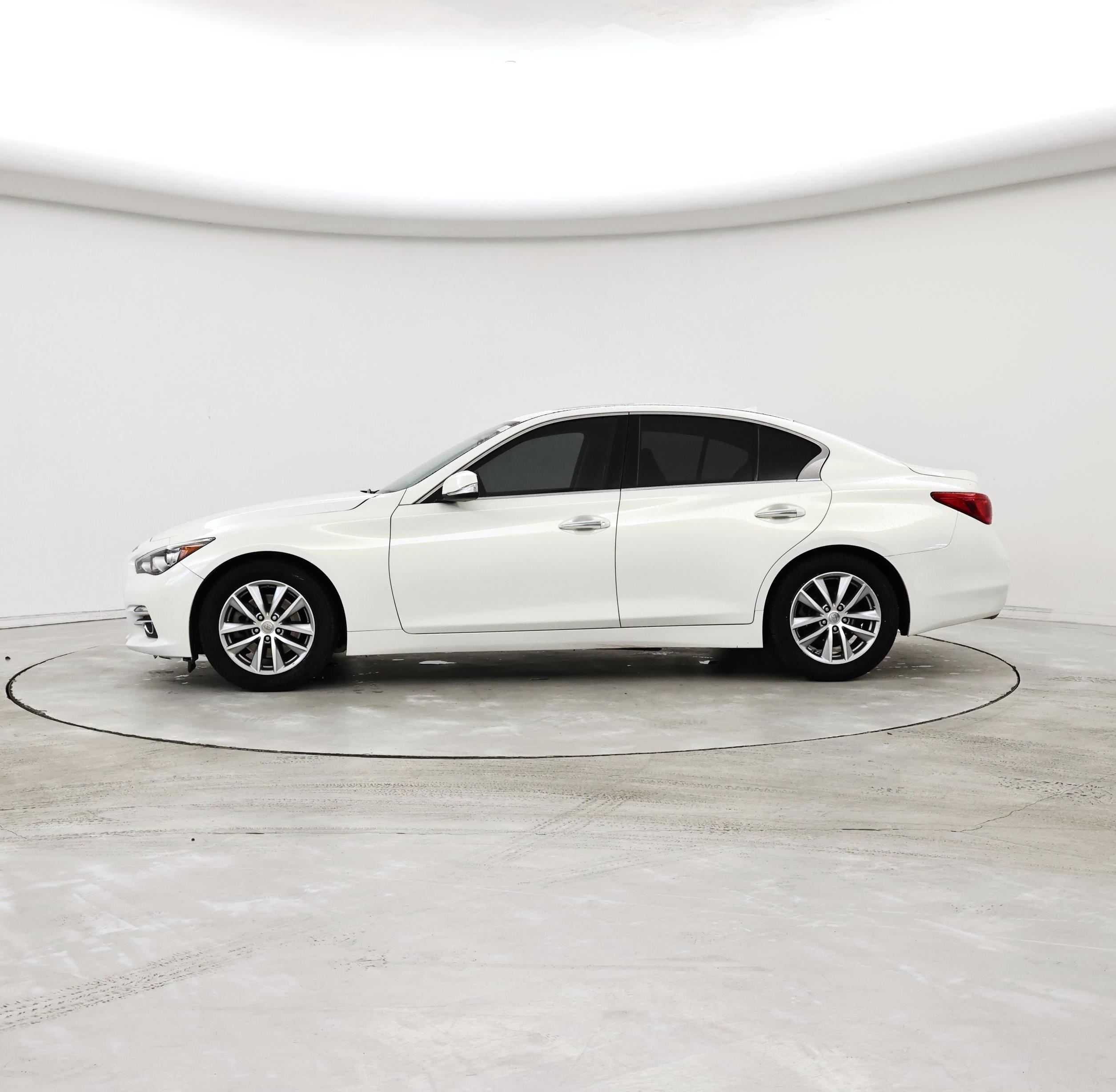 Thumbnail: 2015 INFINITI Q50 - 3