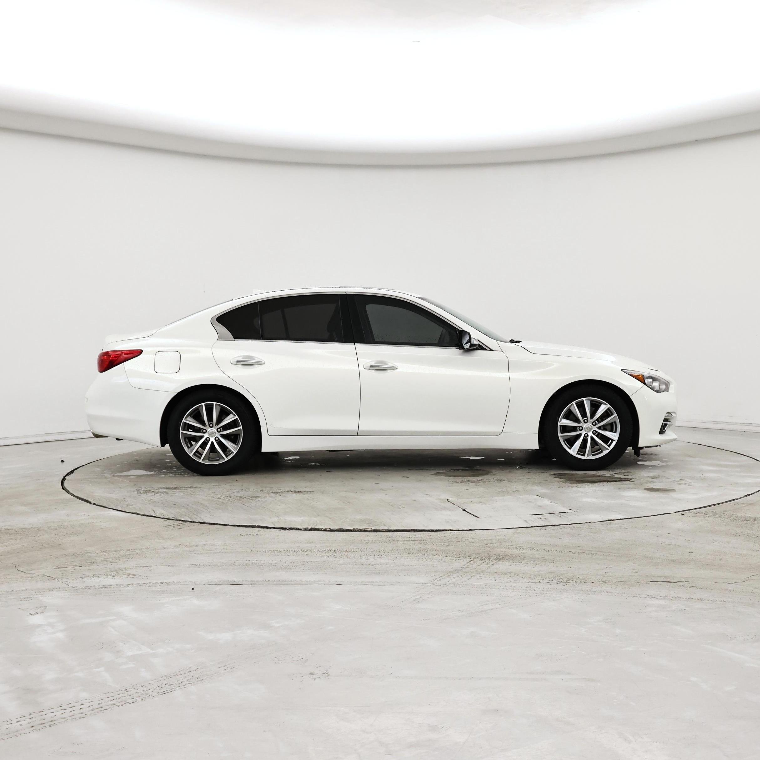 Thumbnail: 2015 INFINITI Q50 - 7