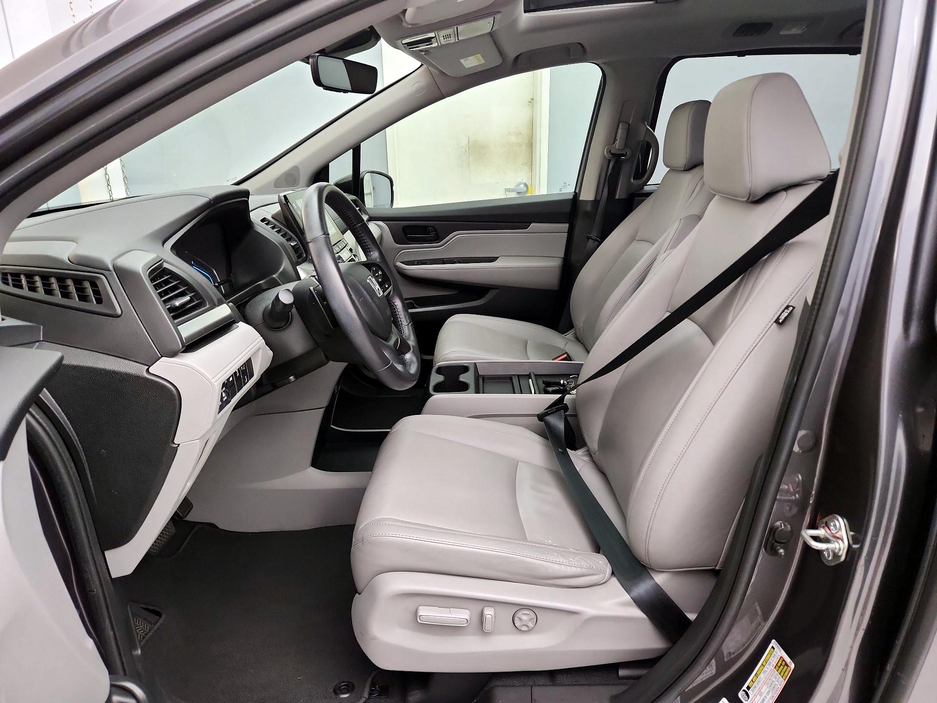 Thumbnail: 2019 Honda Odyssey - 11