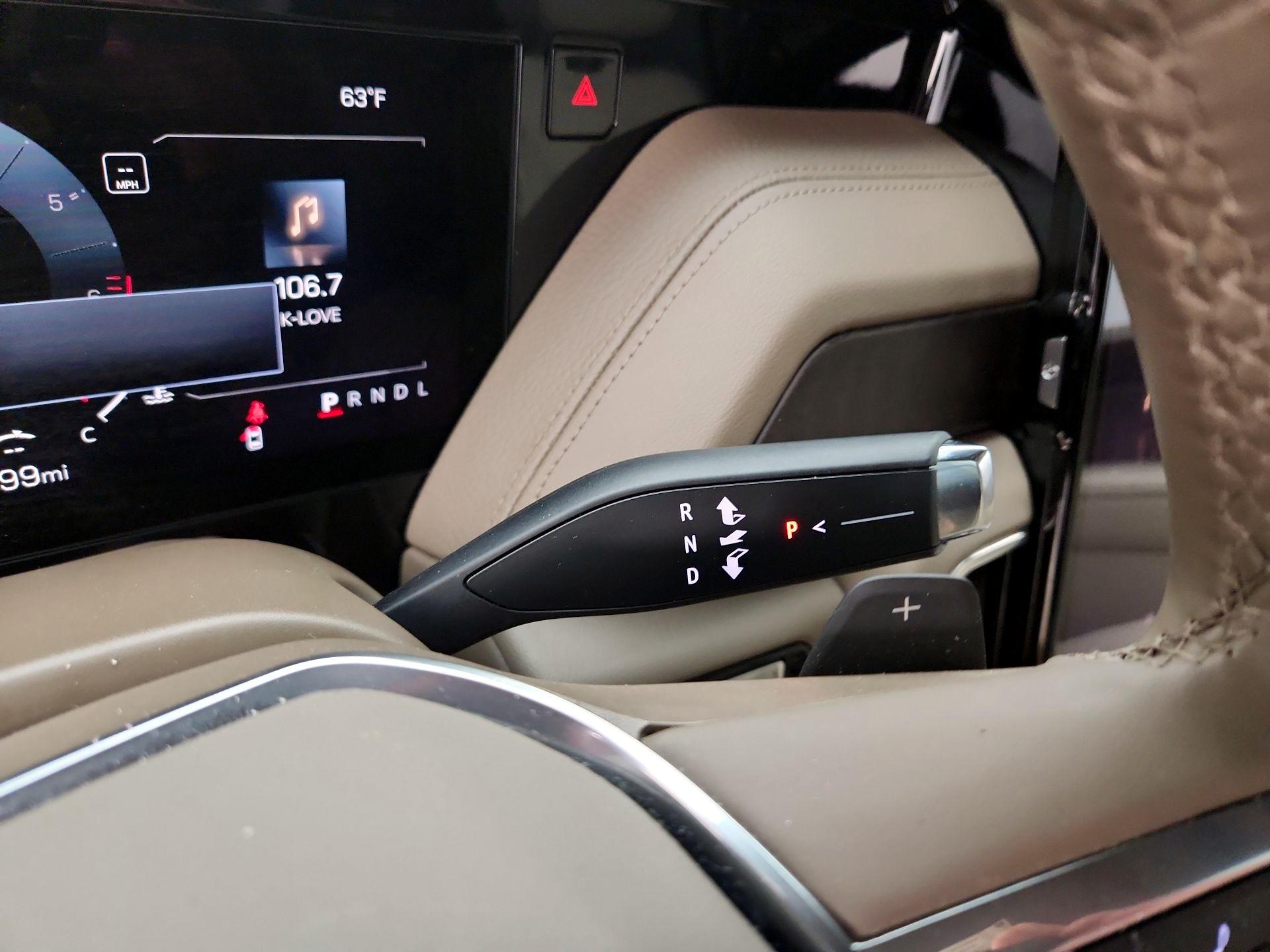 Thumbnail: 2025 GMC Yukon XL - 18