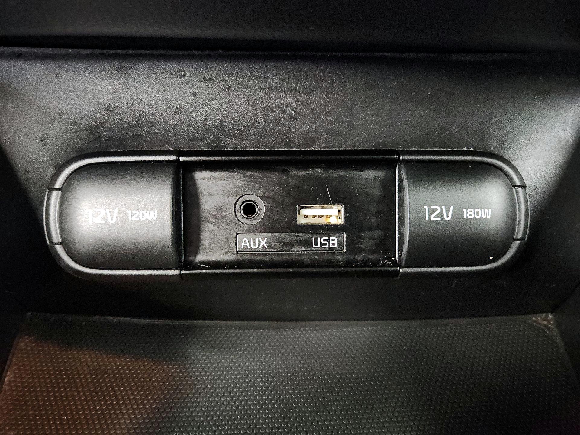 Thumbnail: 2019 Kia Soul - 18