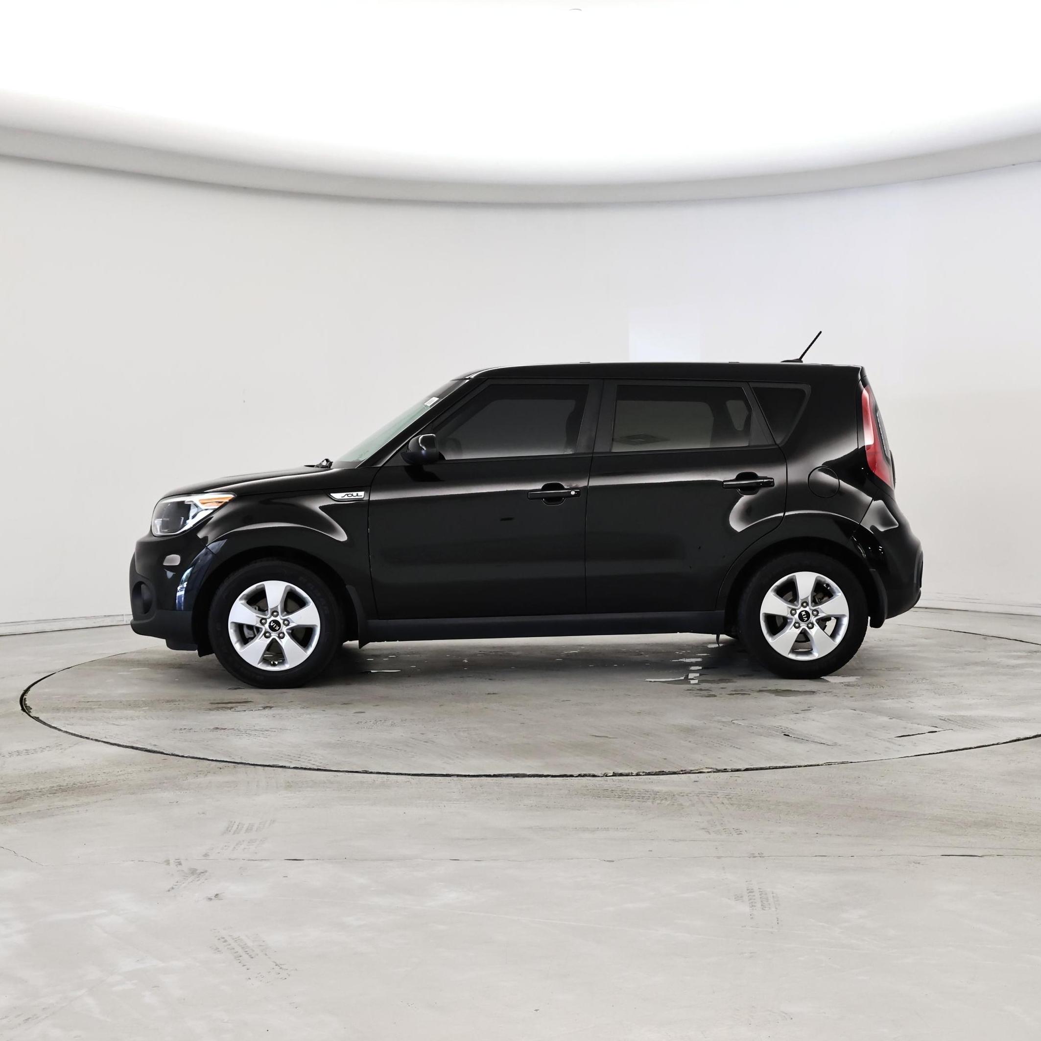 Thumbnail: 2019 Kia Soul - 3