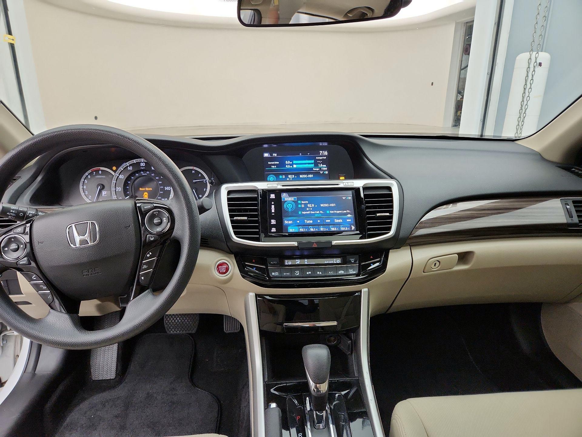 Thumbnail: 2016 Honda Accord - 9