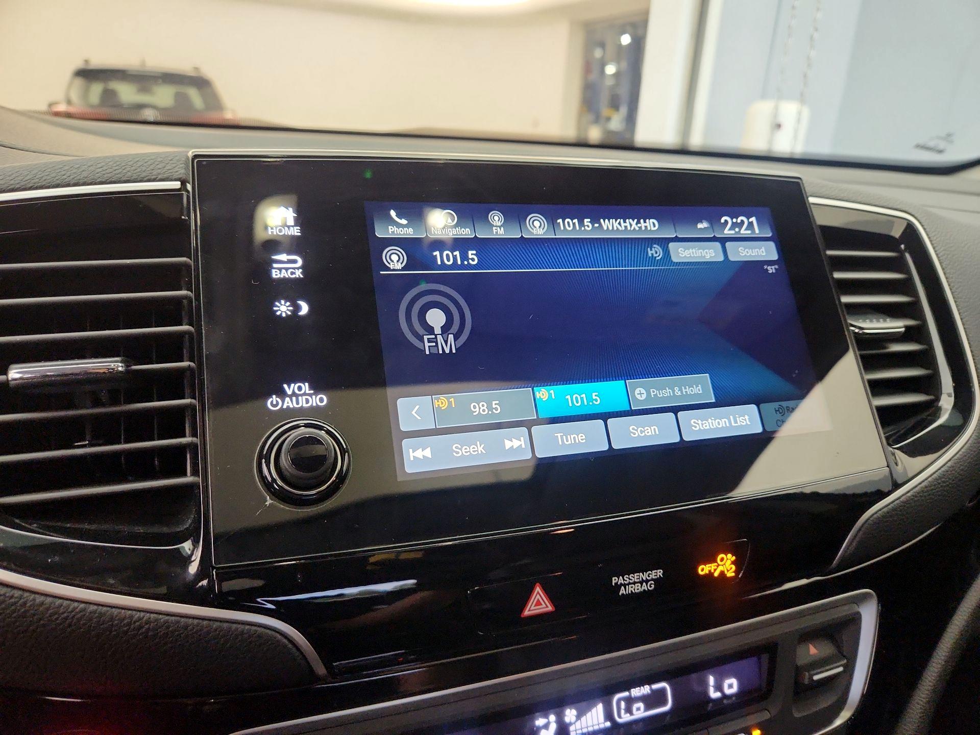 Thumbnail: 2019 Honda Pilot - 15