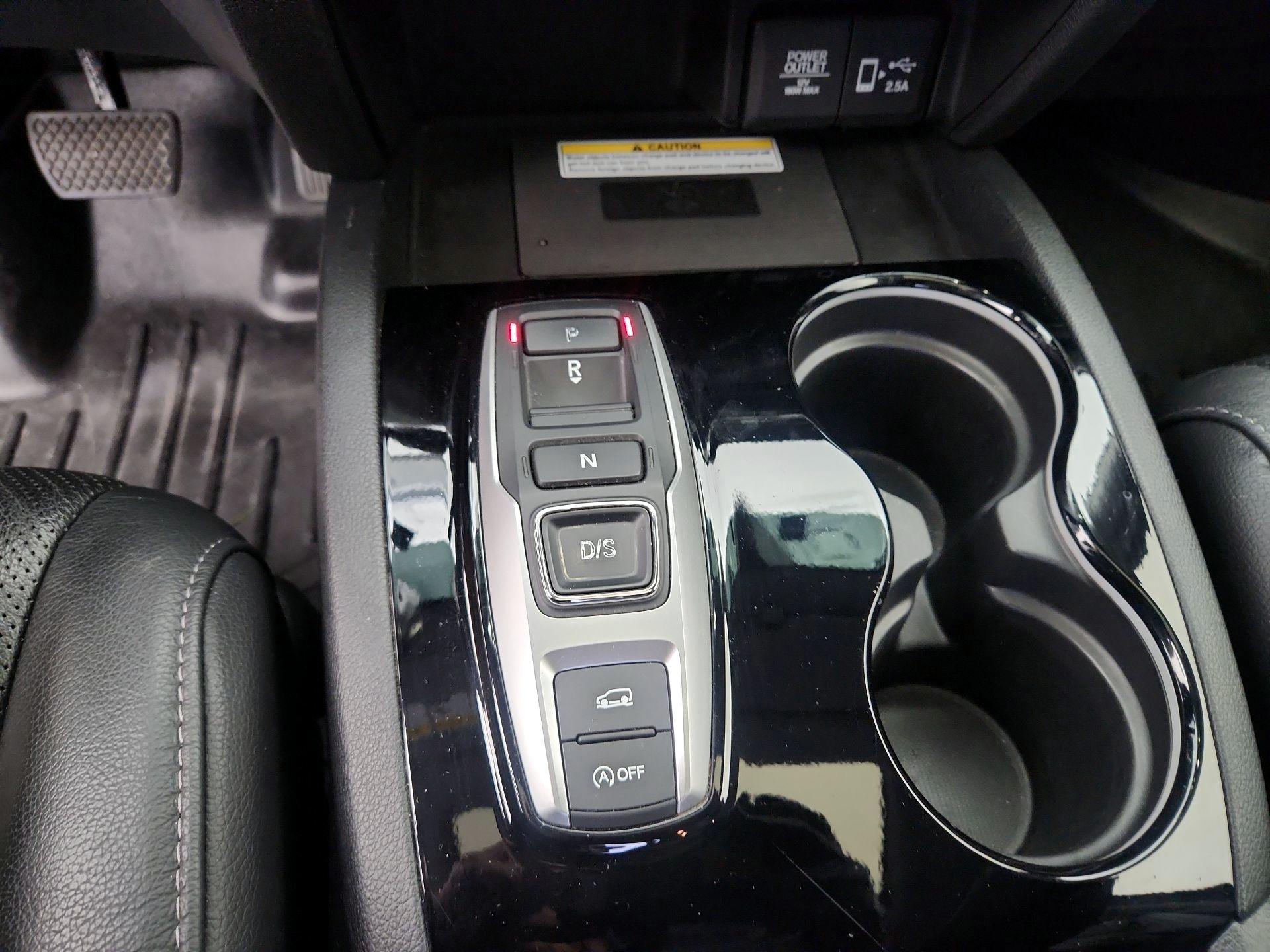 Thumbnail: 2019 Honda Pilot - 17