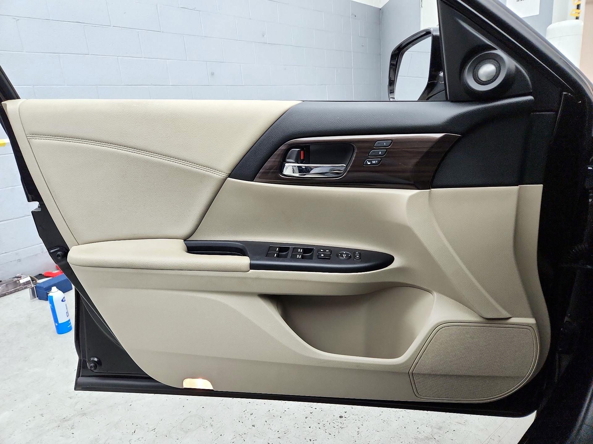 Thumbnail: 2017 Honda Accord - 12