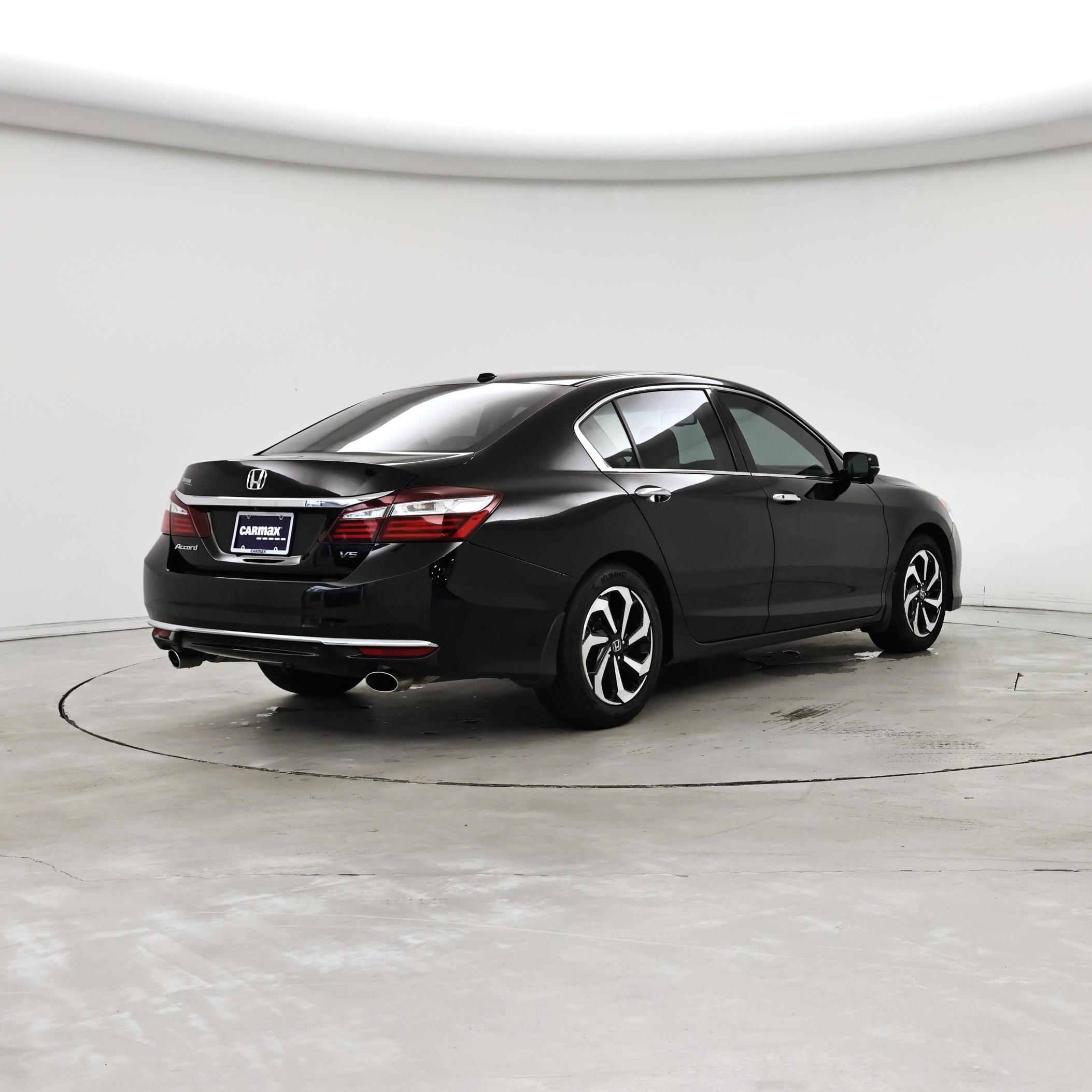 Thumbnail: 2017 Honda Accord - 8