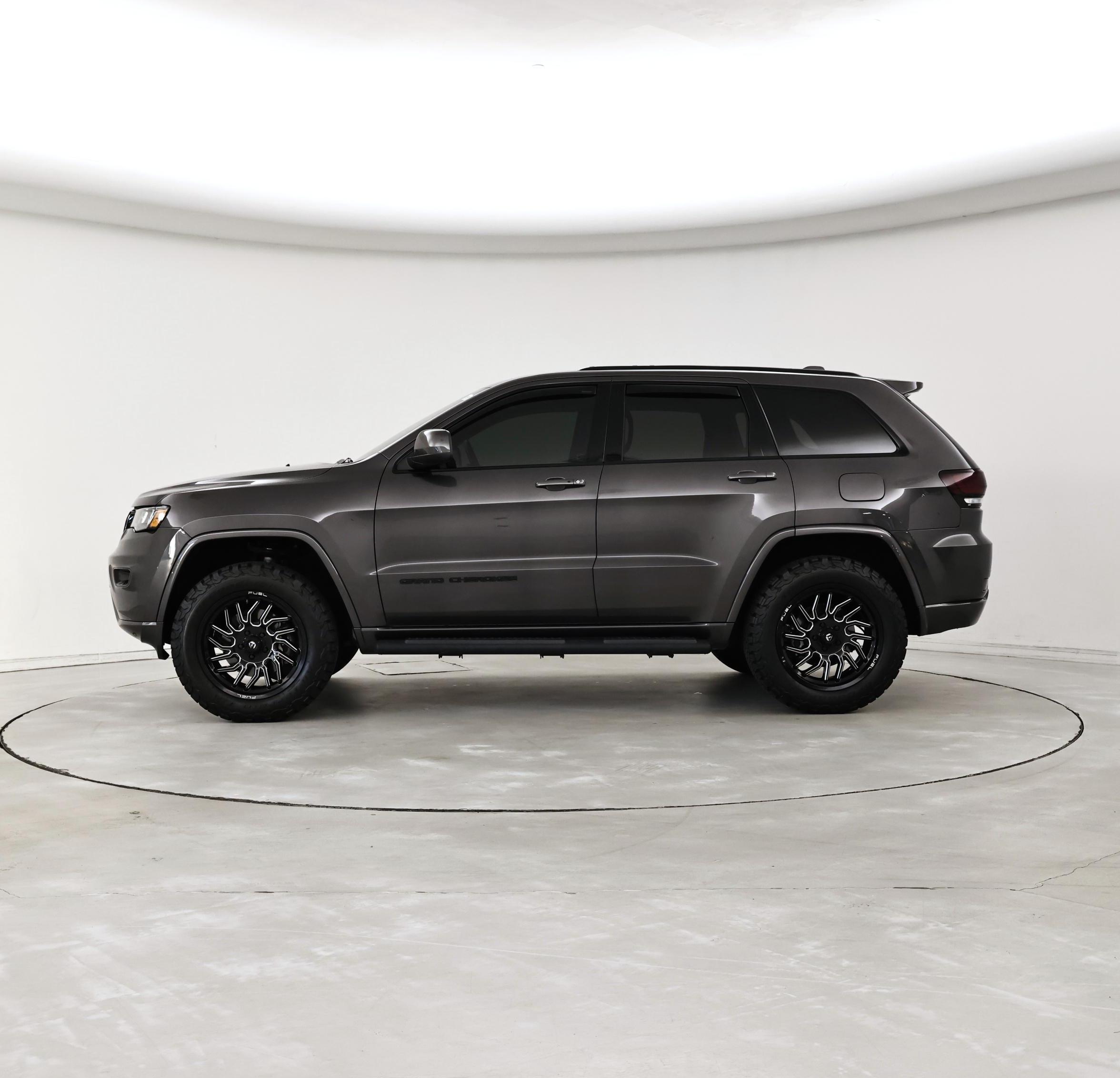 Thumbnail: 2021 Jeep Grand Cherokee - 3