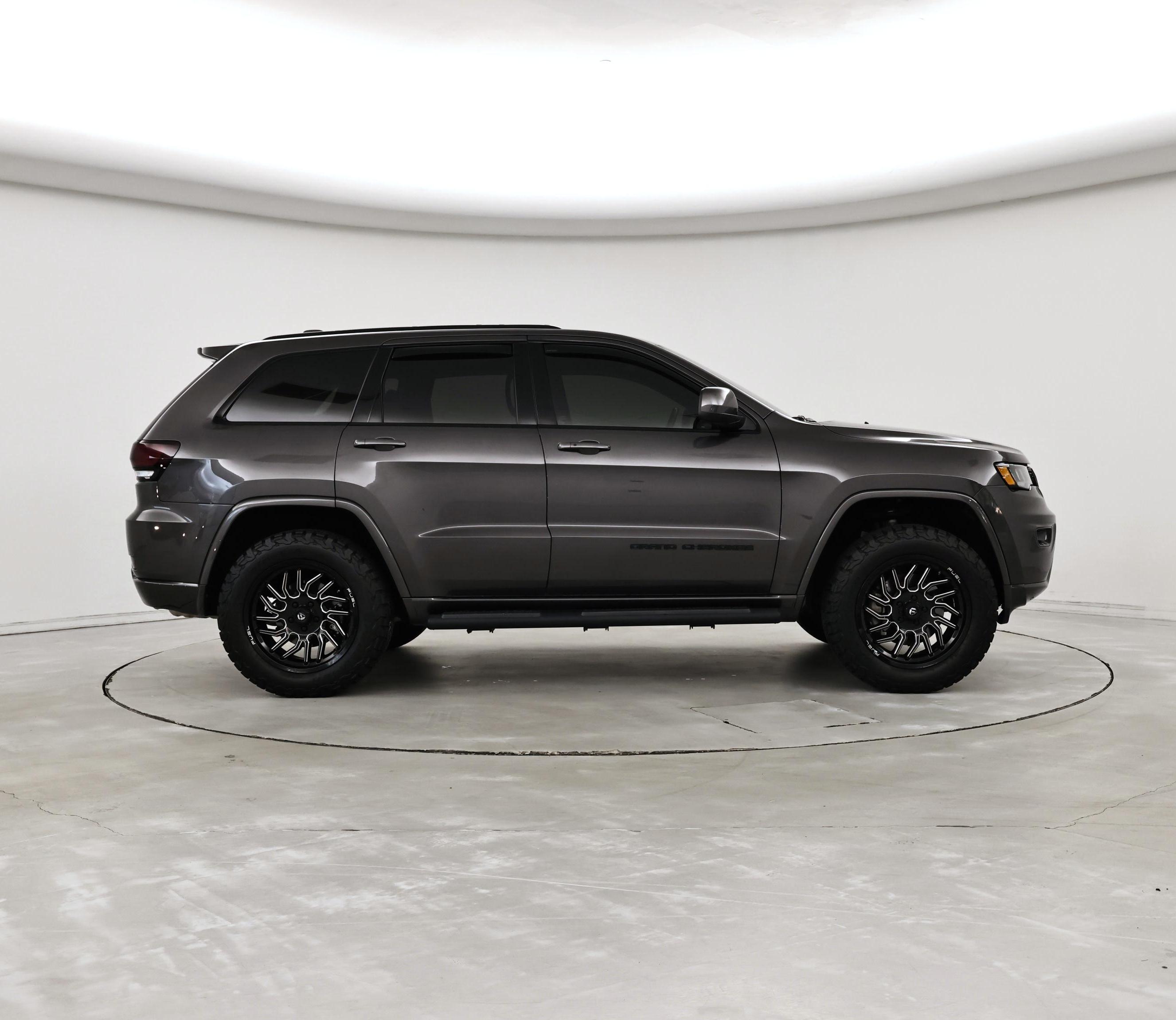 Thumbnail: 2021 Jeep Grand Cherokee - 7