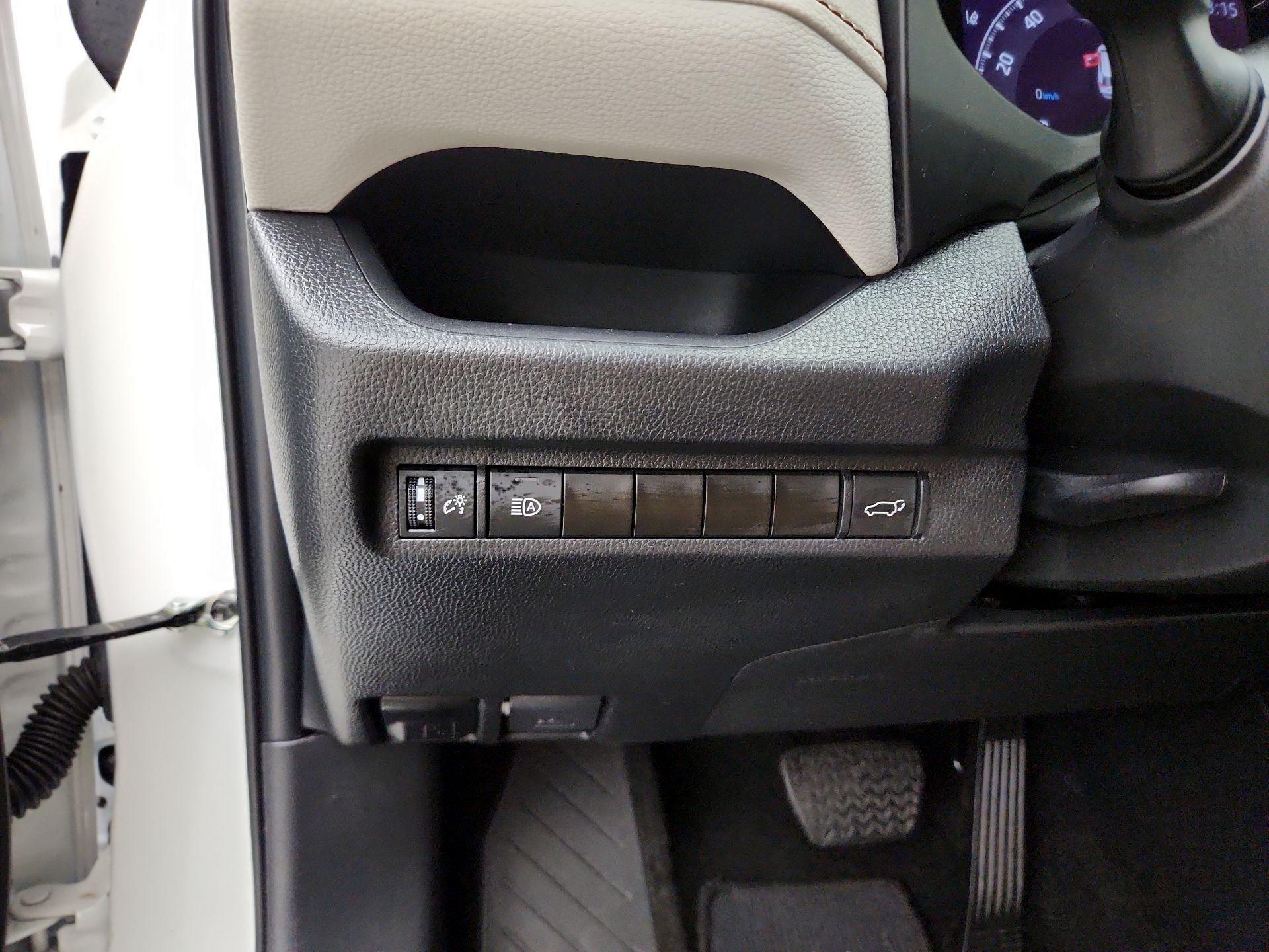 Thumbnail: 2024 Toyota RAV4 - 13