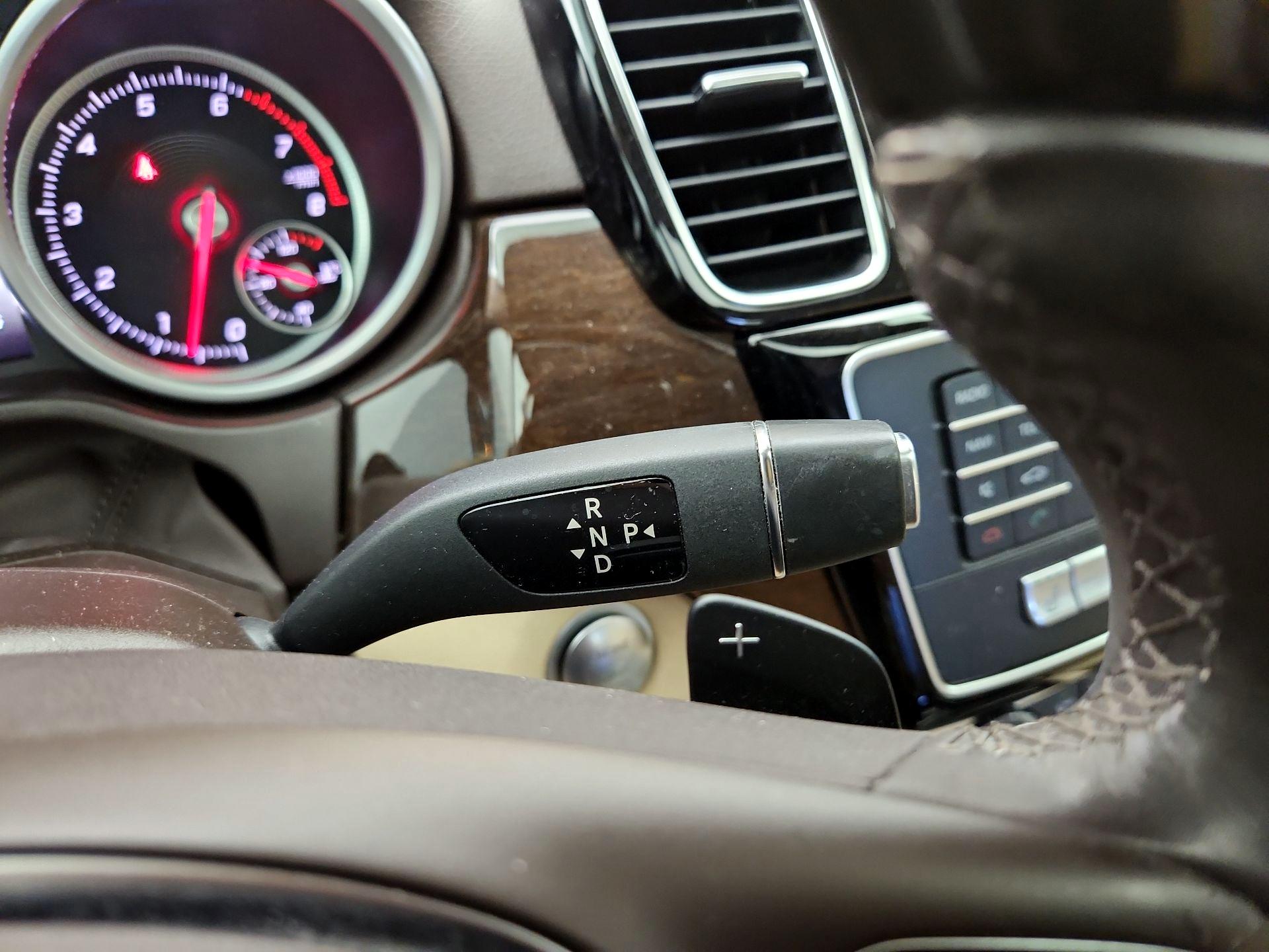 Thumbnail: 2016 Mercedes-Benz GLE - 18