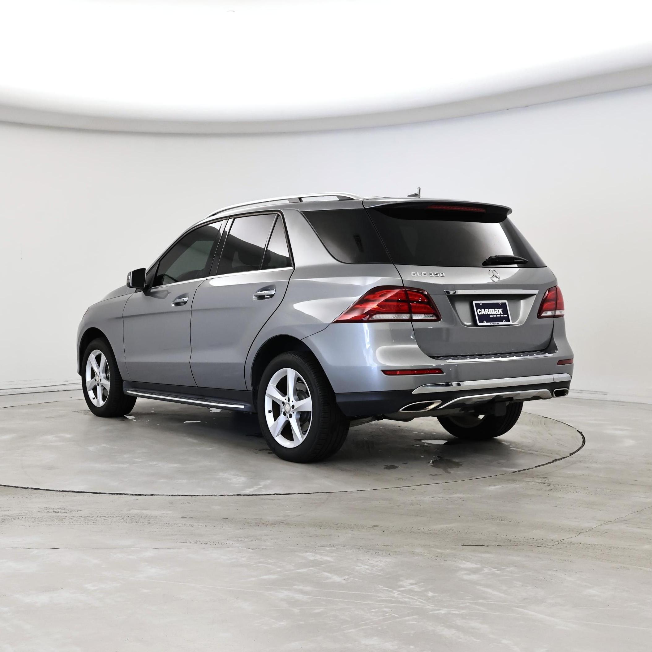 Thumbnail: 2016 Mercedes-Benz GLE - 2