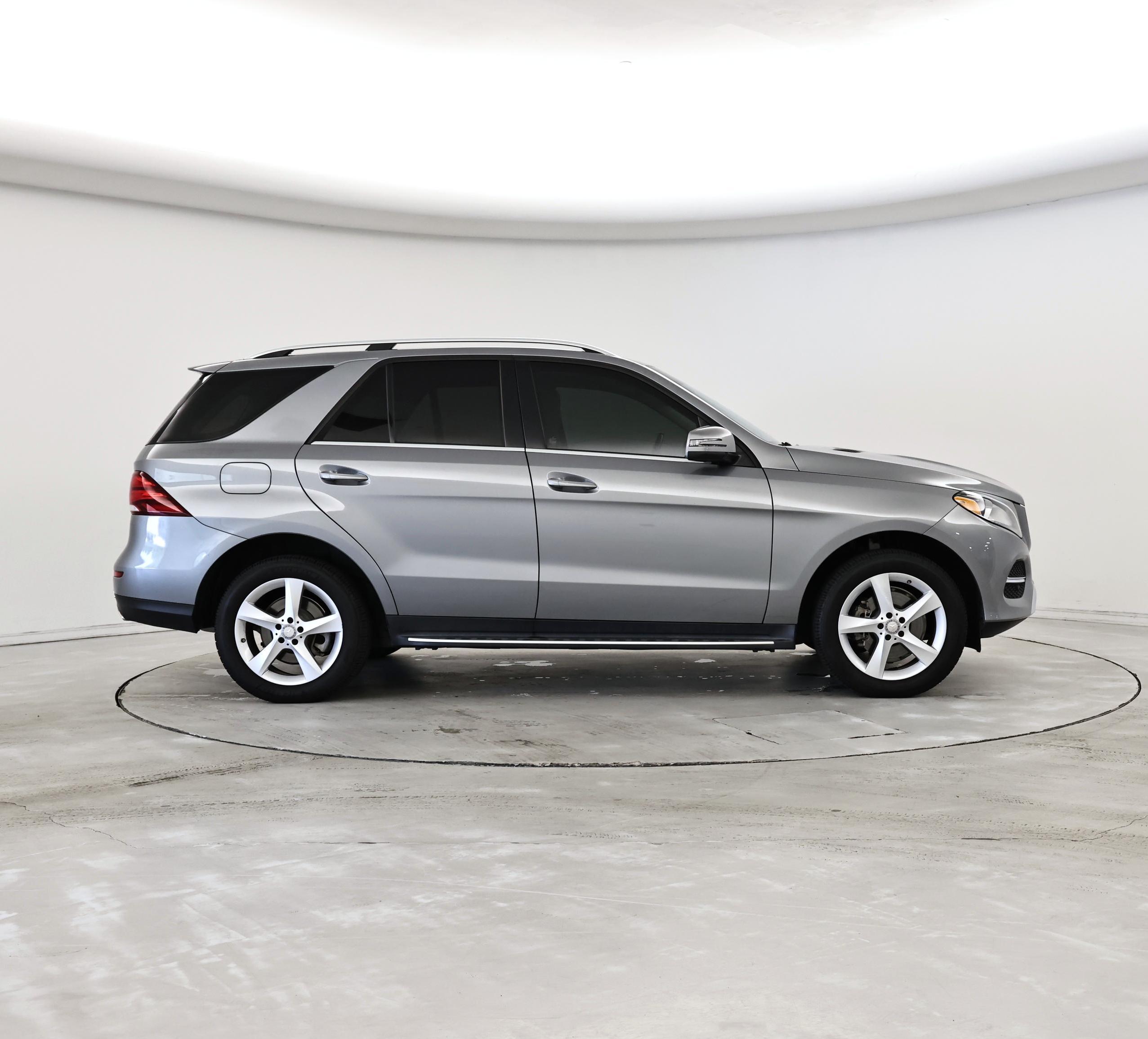 Thumbnail: 2016 Mercedes-Benz GLE - 7