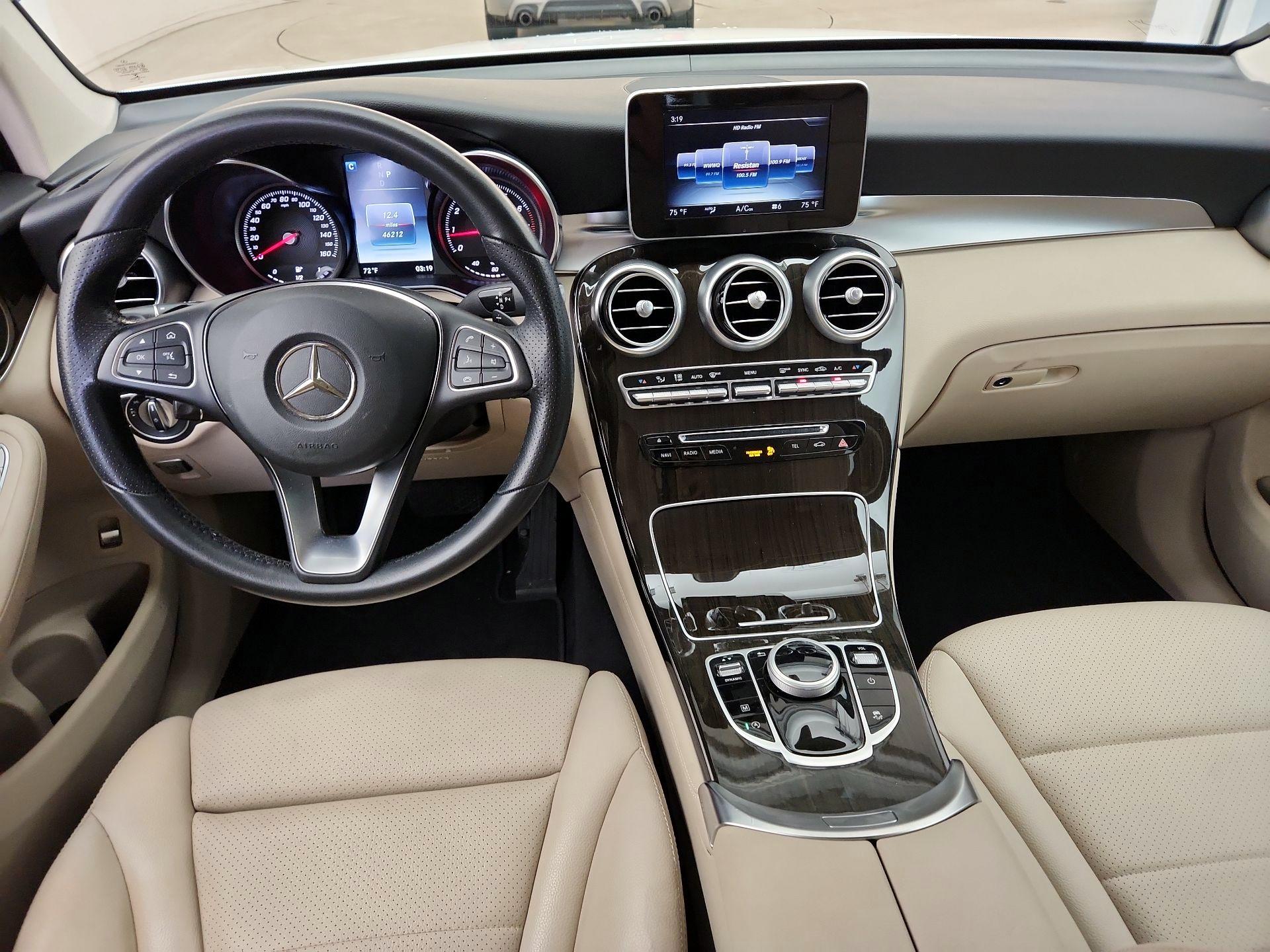Thumbnail: 2017 Mercedes-Benz GLC - 9