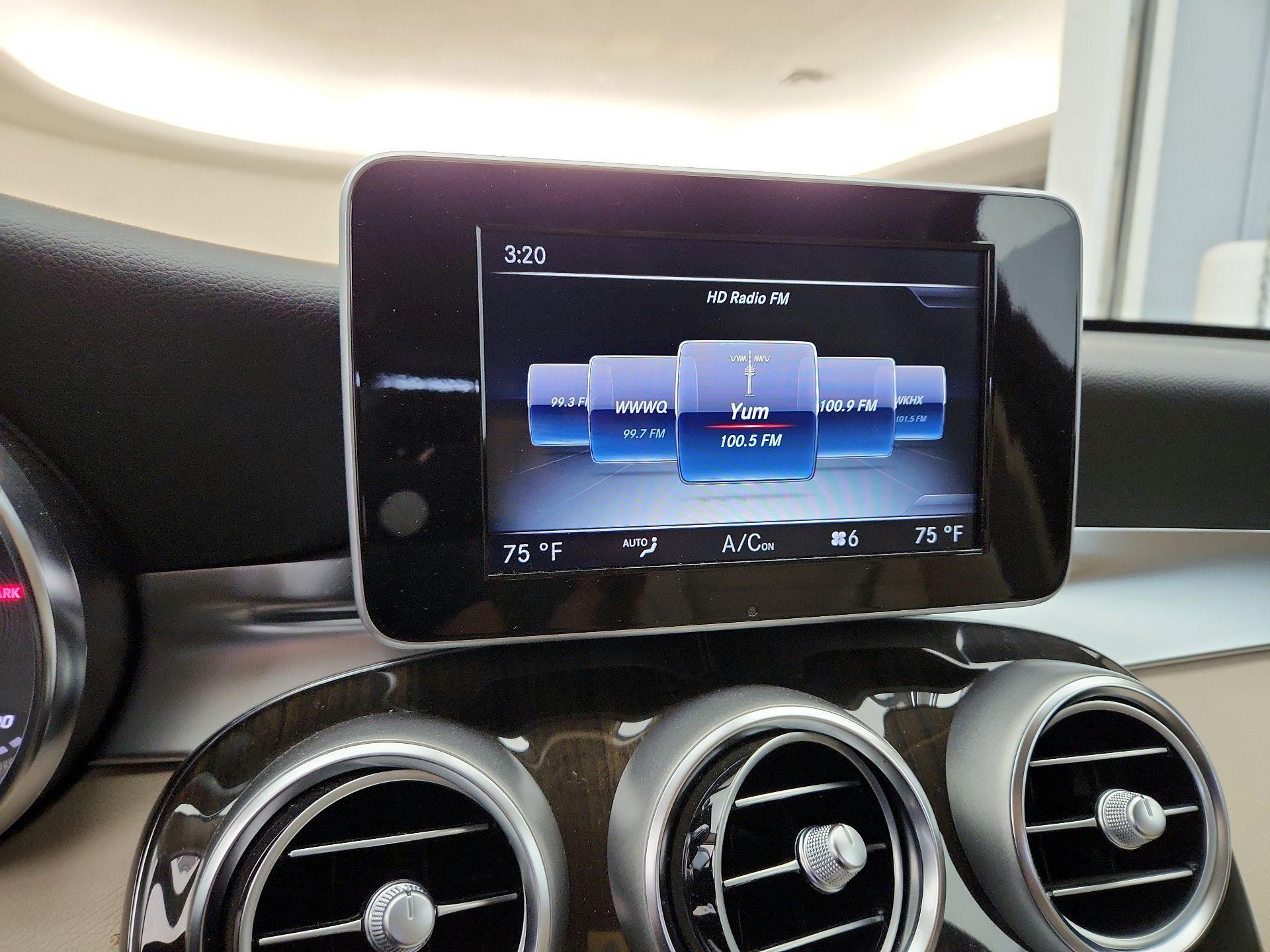 Thumbnail: 2017 Mercedes-Benz GLC - 15