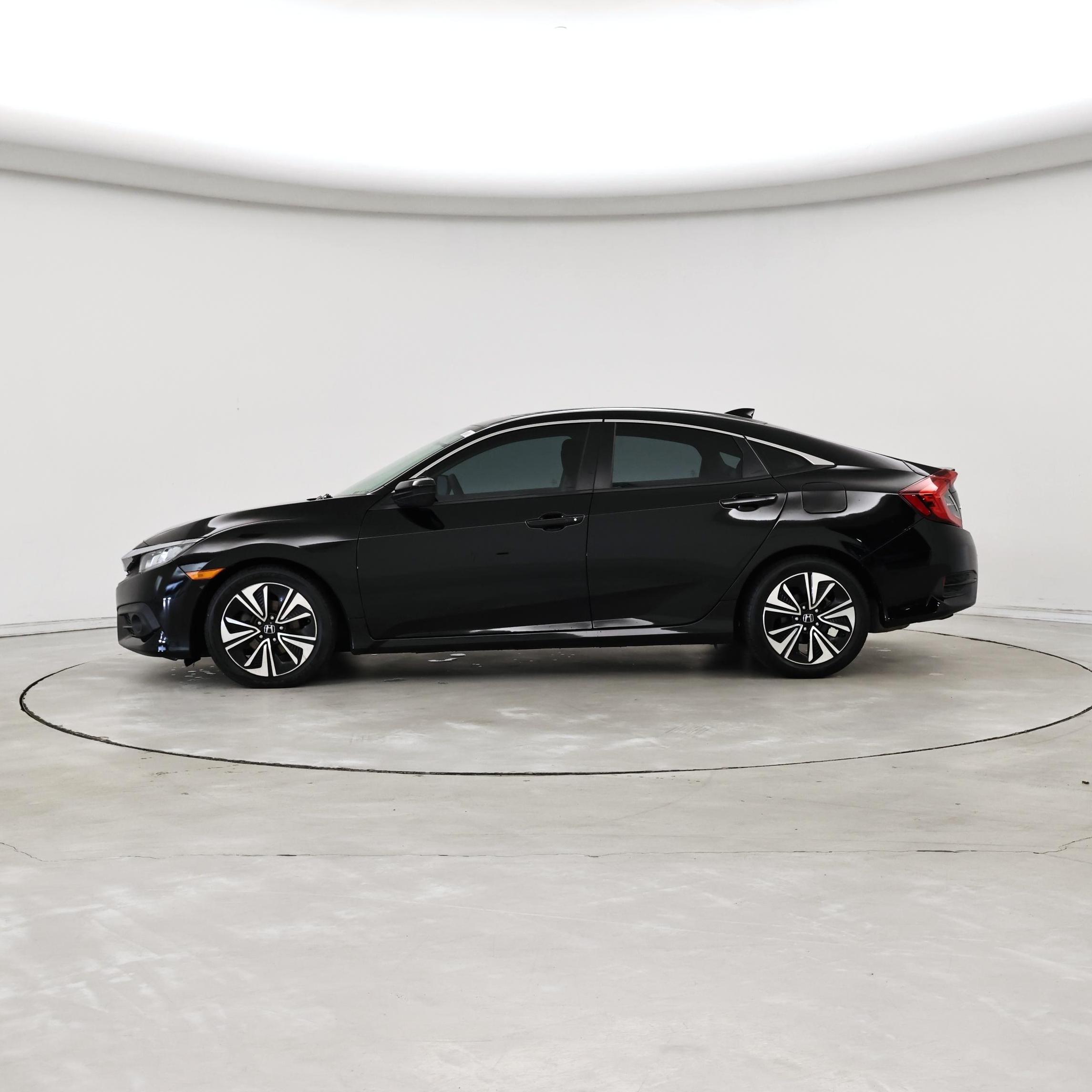 Thumbnail: 2017 Honda Civic - 3
