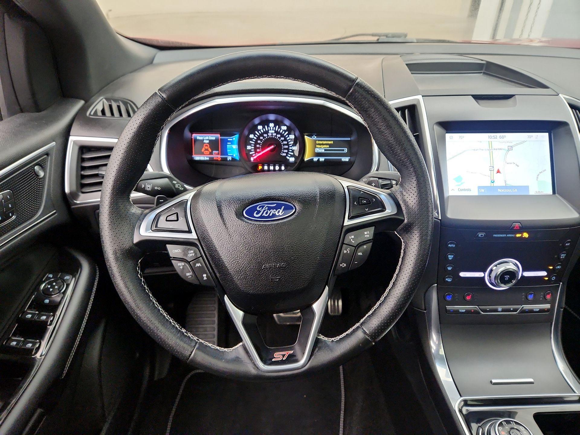 Thumbnail: 2020 Ford Edge - 10