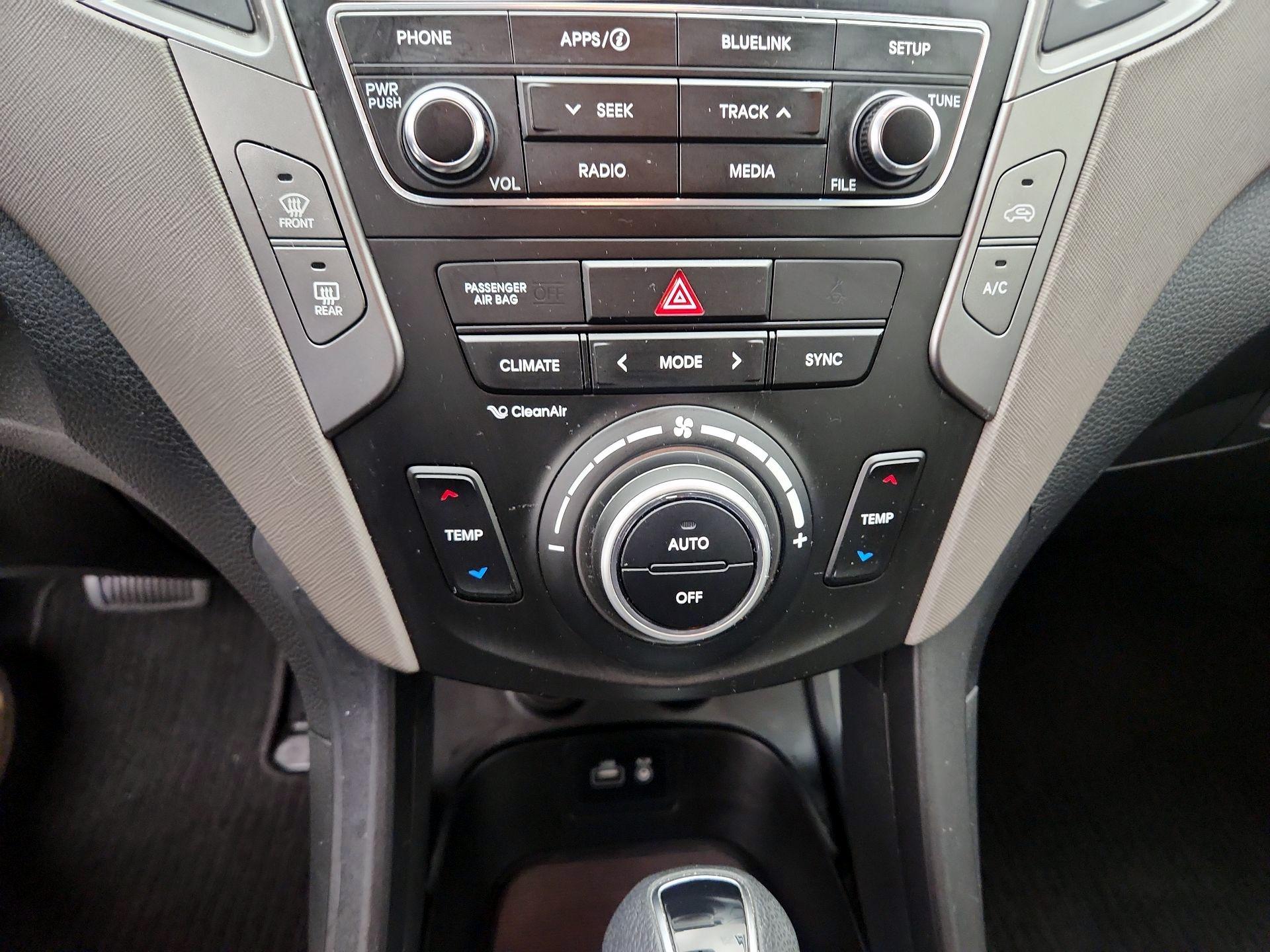 Thumbnail: 2017 Hyundai Santa Fe - 16