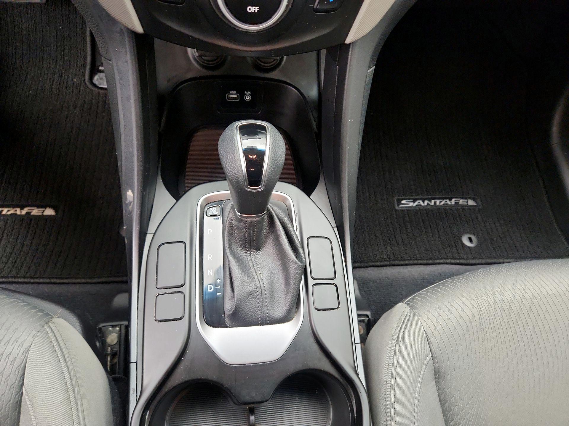 Thumbnail: 2017 Hyundai Santa Fe - 17