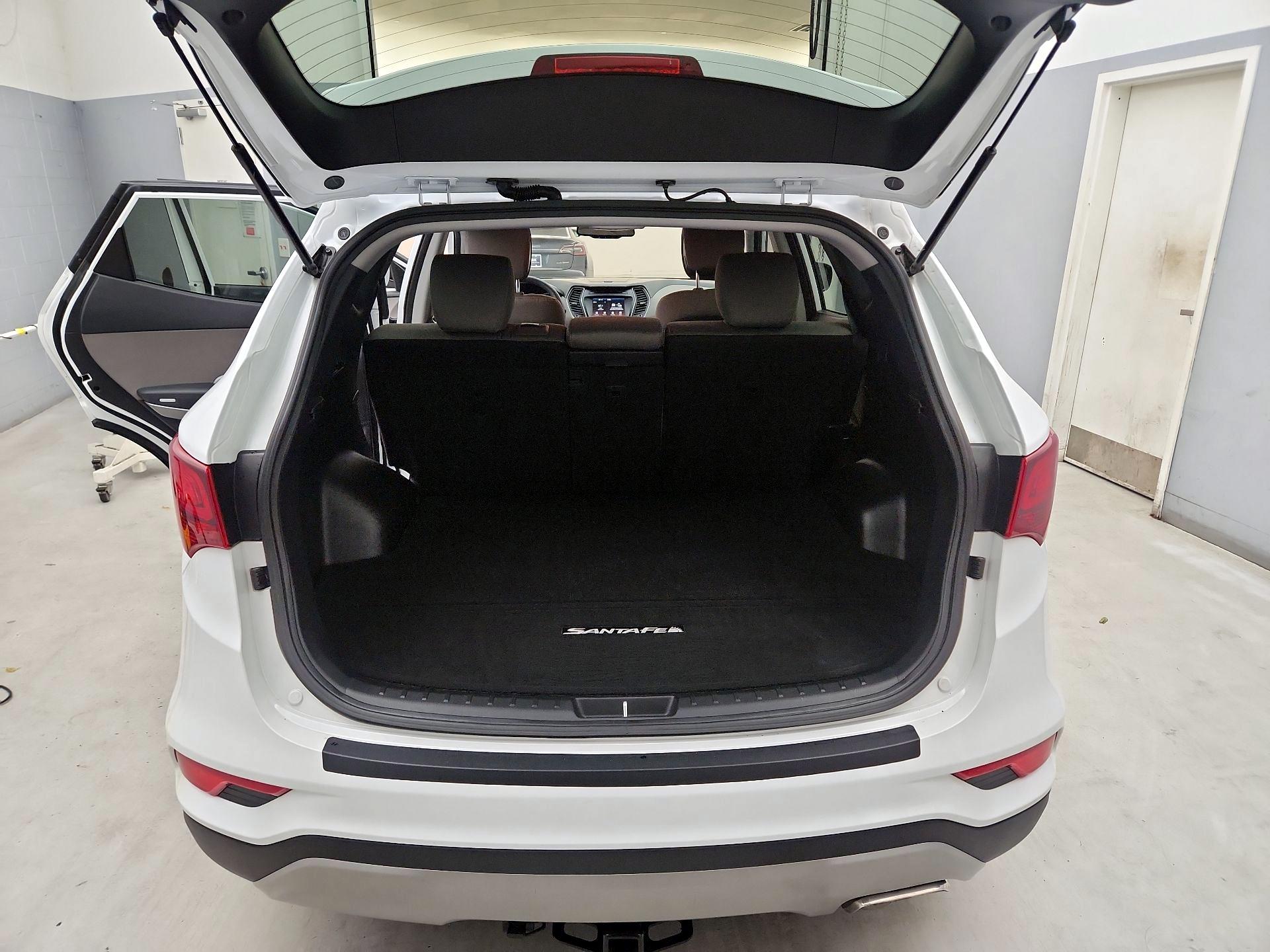 Thumbnail: 2017 Hyundai Santa Fe - 20