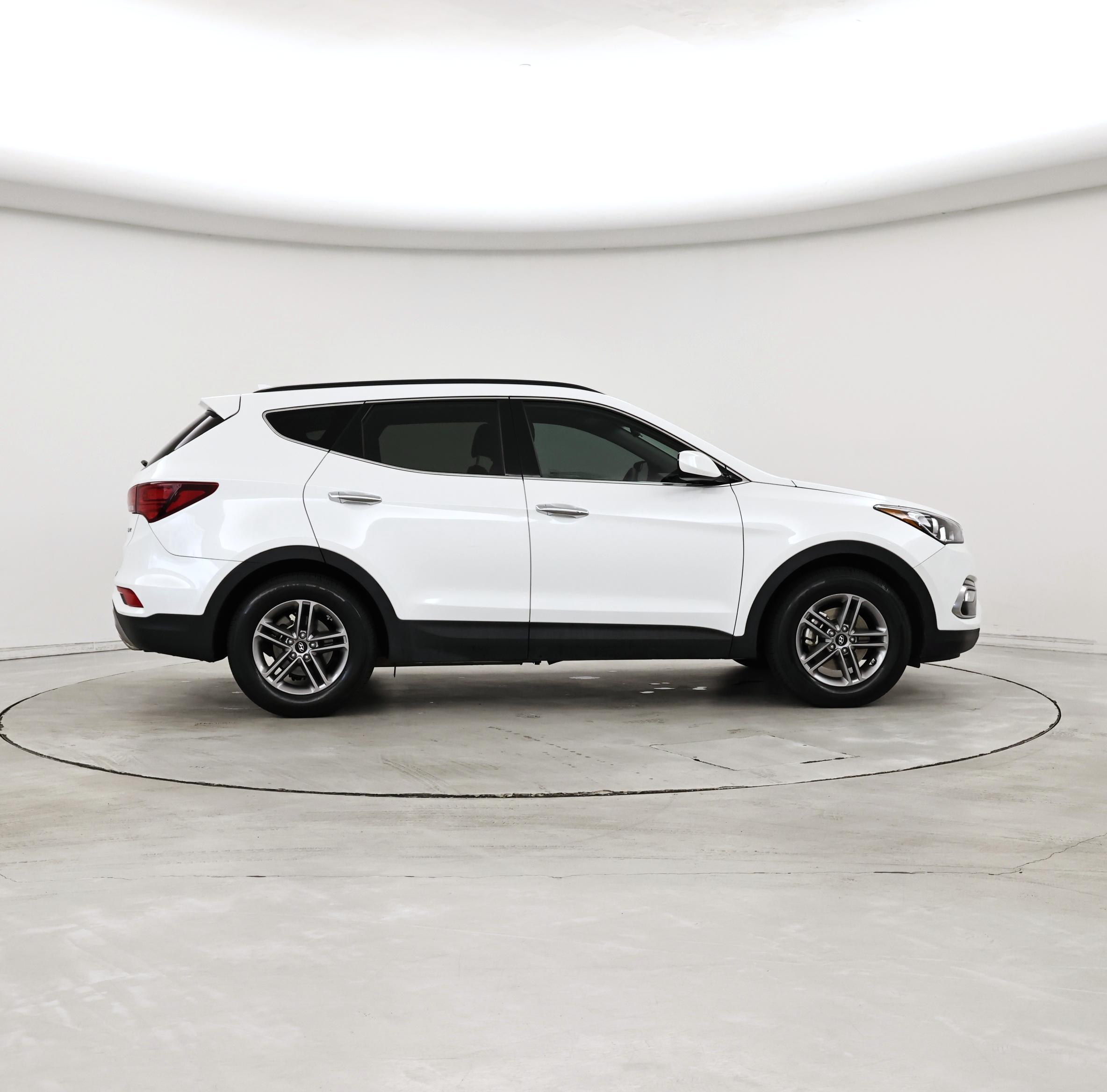 Thumbnail: 2017 Hyundai Santa Fe - 7