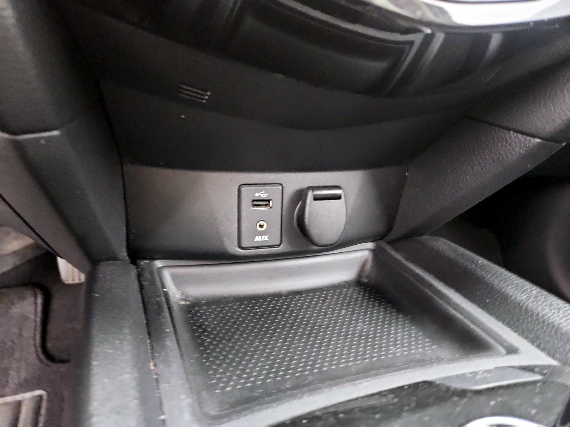 Thumbnail: 2015 Nissan Rogue - 19