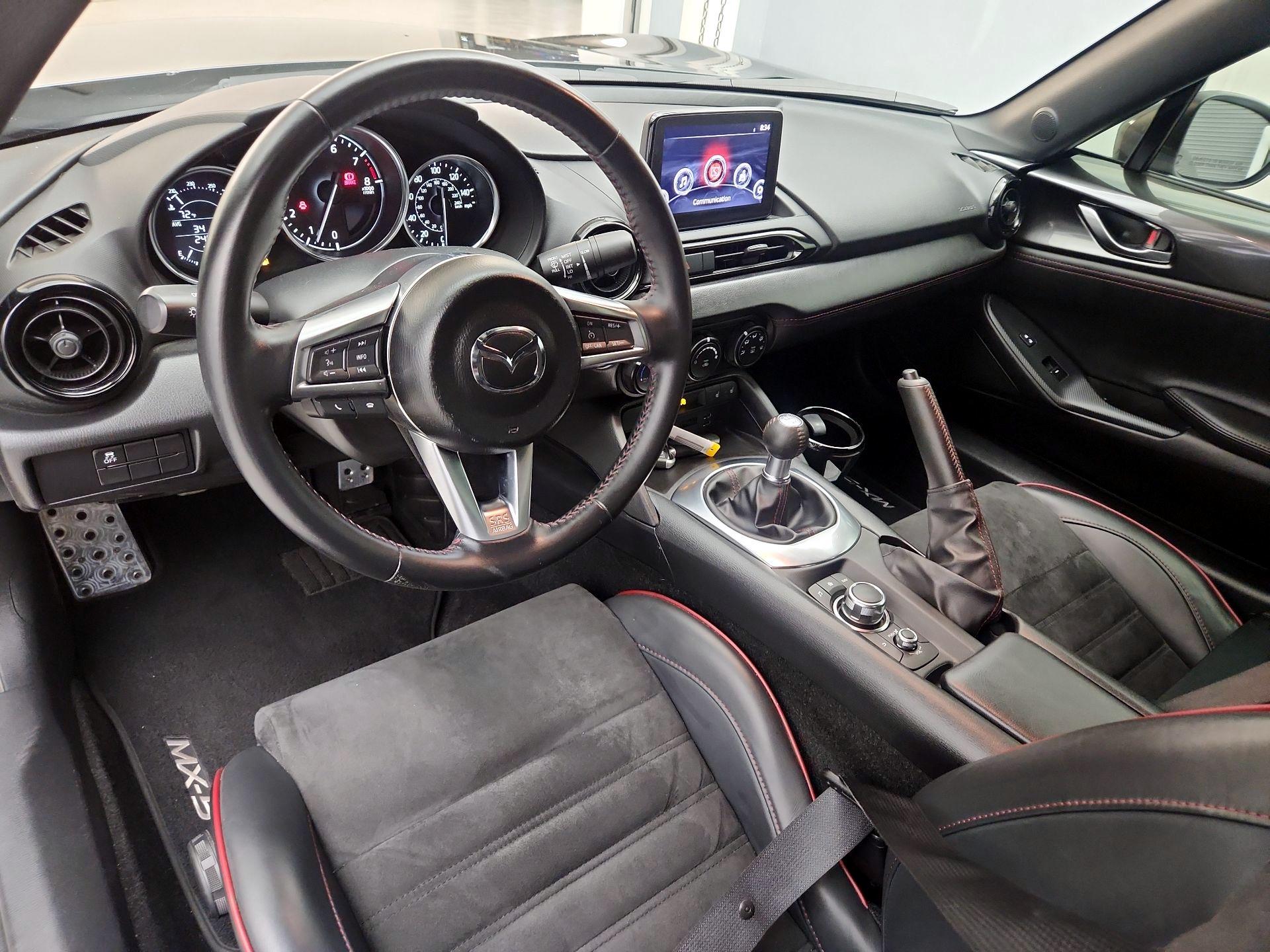 Thumbnail: 2019 Mazda MX-5 Miata - 9
