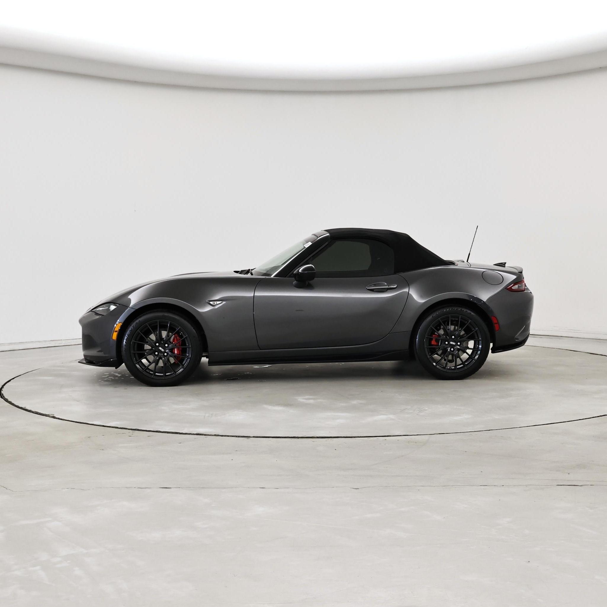 Thumbnail: 2019 Mazda MX-5 Miata - 3