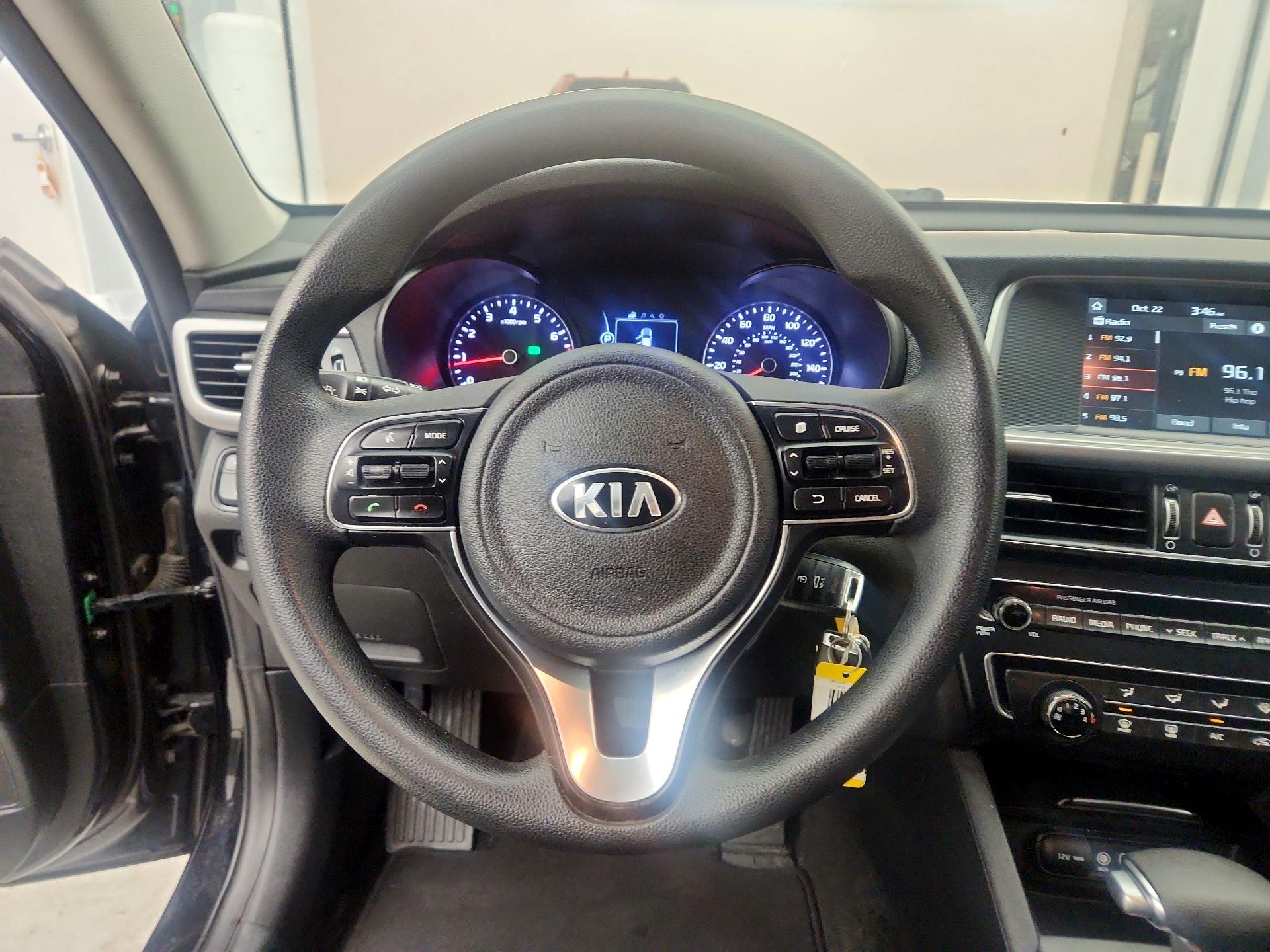 Thumbnail: 2018 Kia Optima - 10