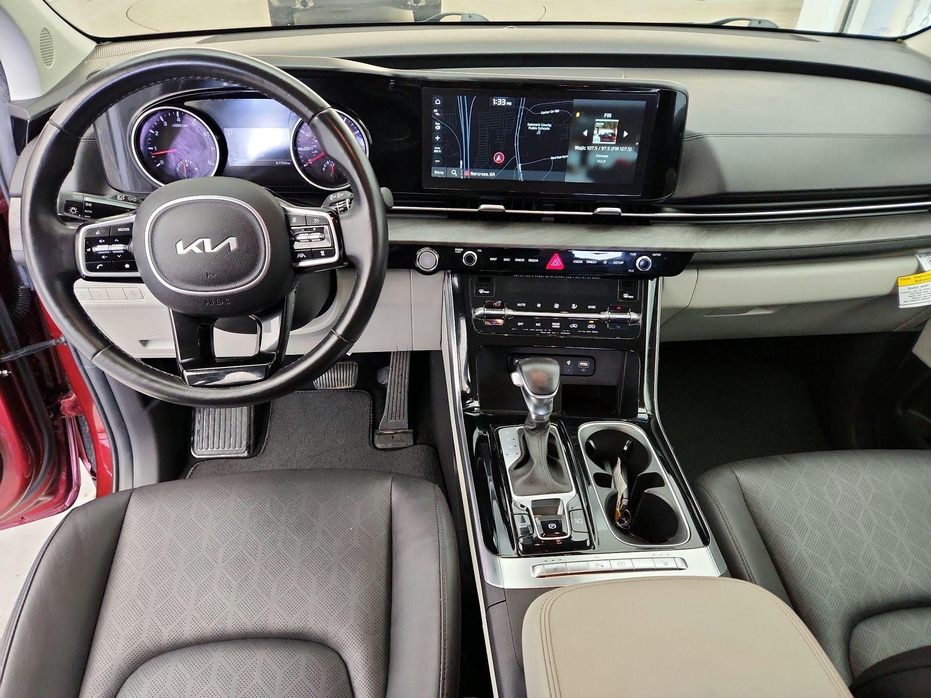 Thumbnail: 2023 Kia Carnival - 9