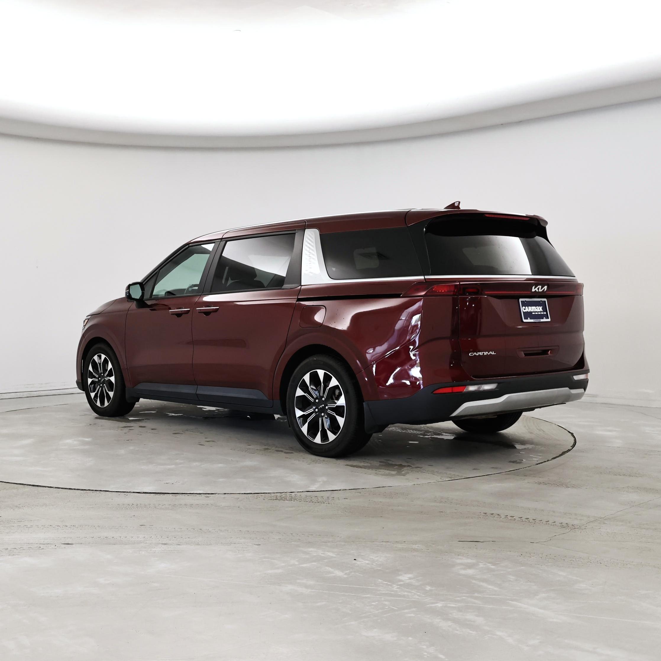 Thumbnail: 2023 Kia Carnival - 2