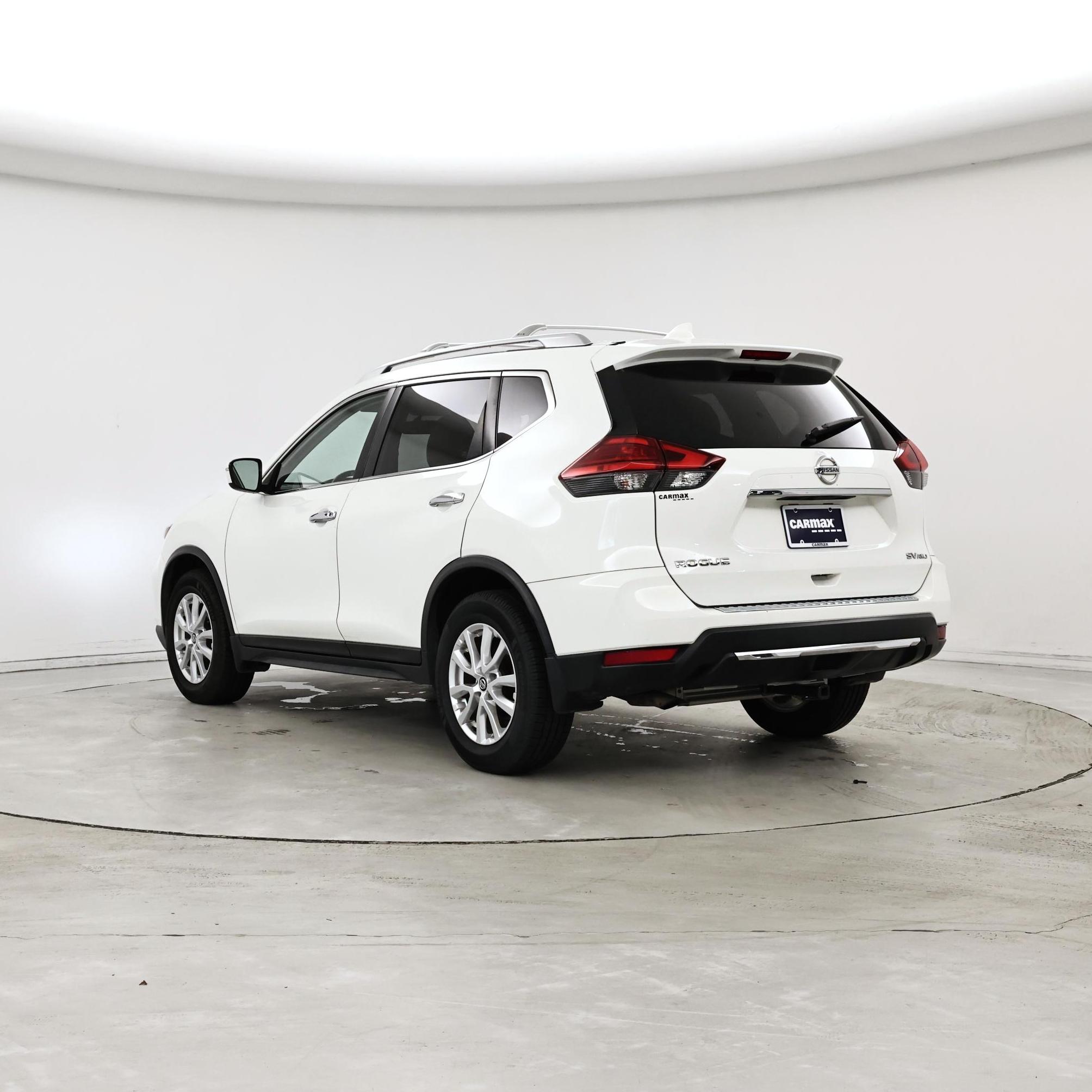 Thumbnail: 2017 Nissan Rogue - 2